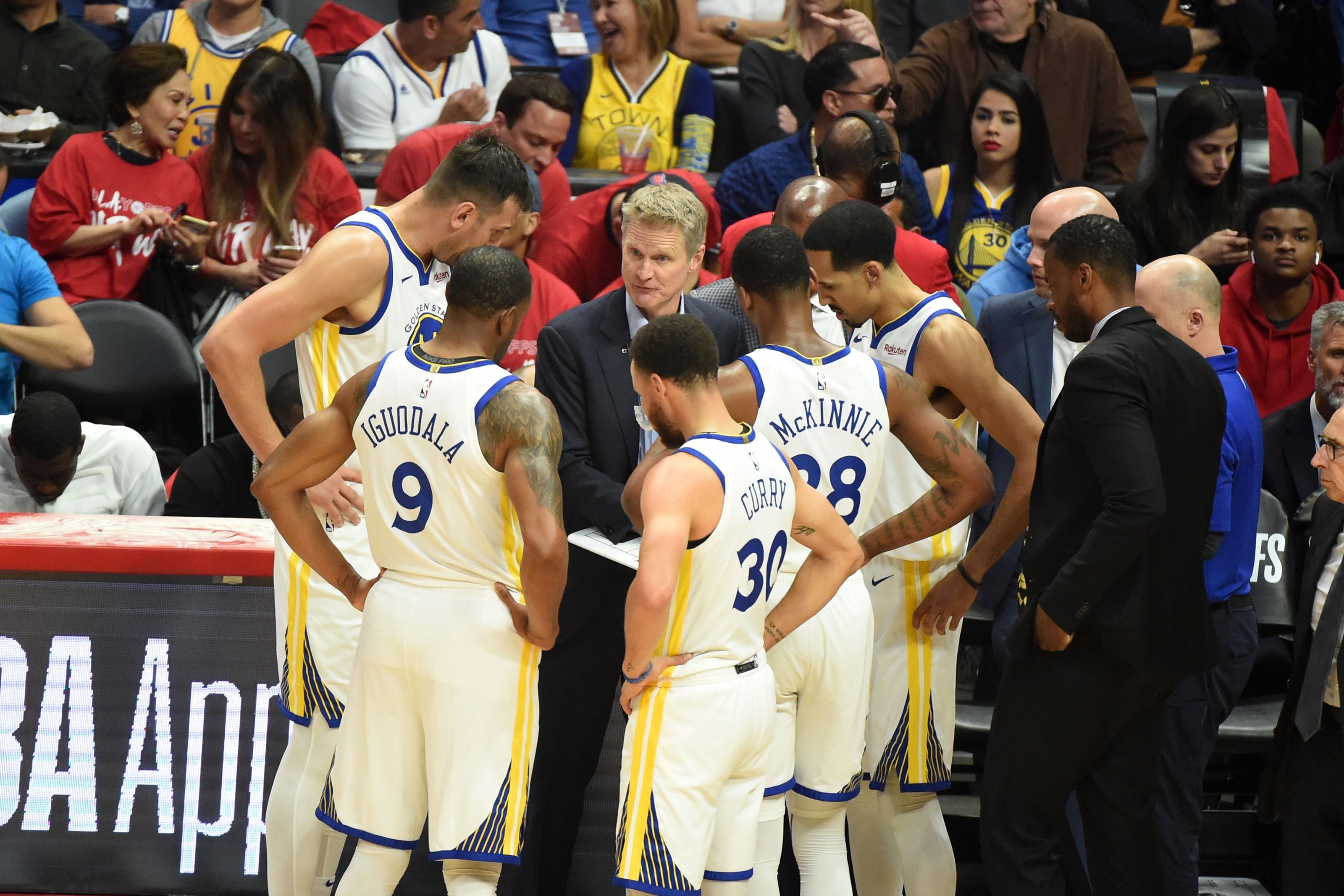 The Golden State Warriors Have A Serious Spacing Problem