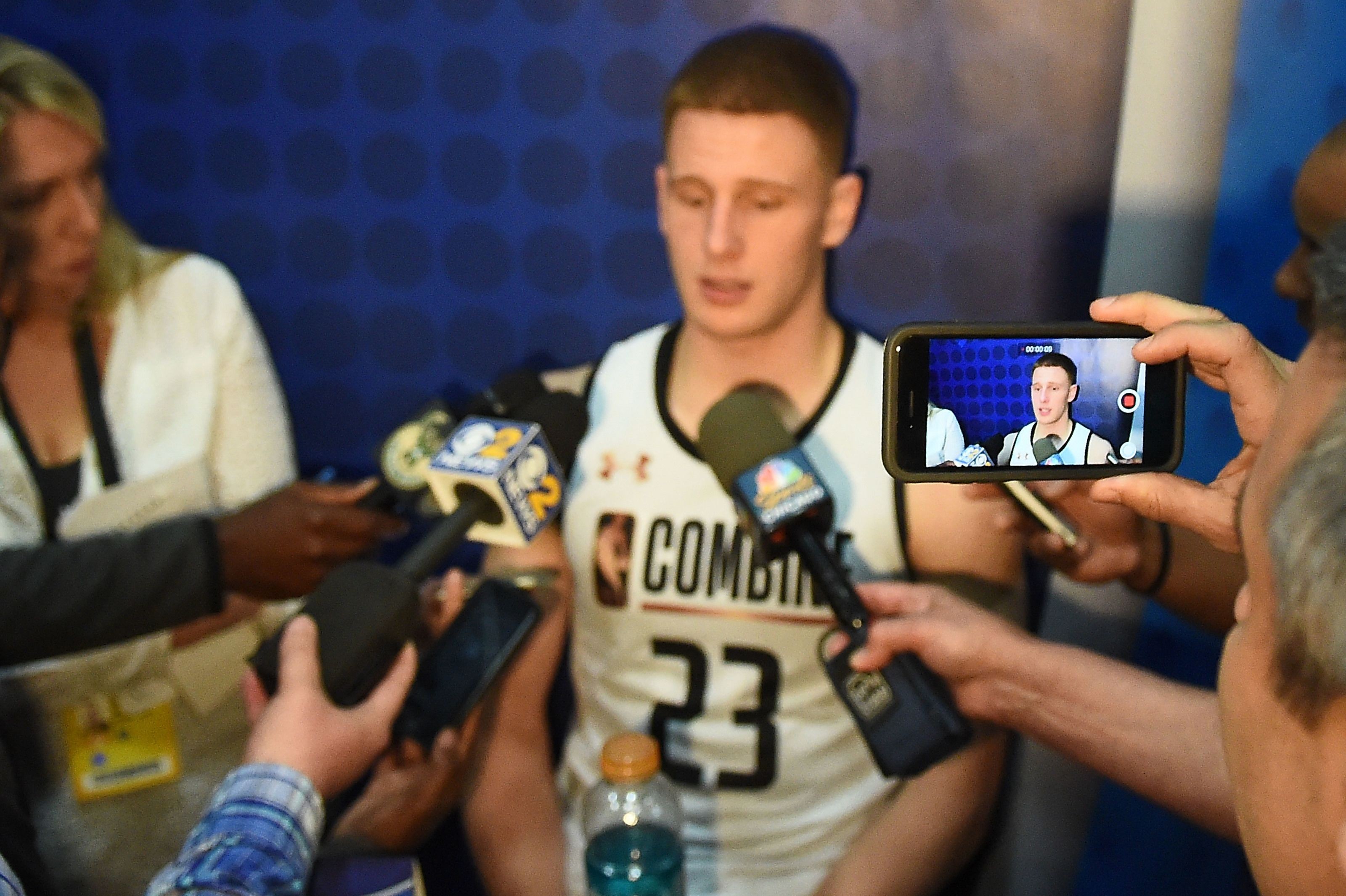 Los Angeles Lakers Donte DiVincenzo hires an agent for NBA Draft