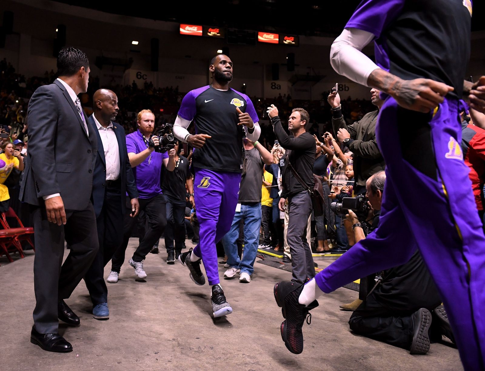 Los Angeles Lakers What to watch for against Sacramento Kings