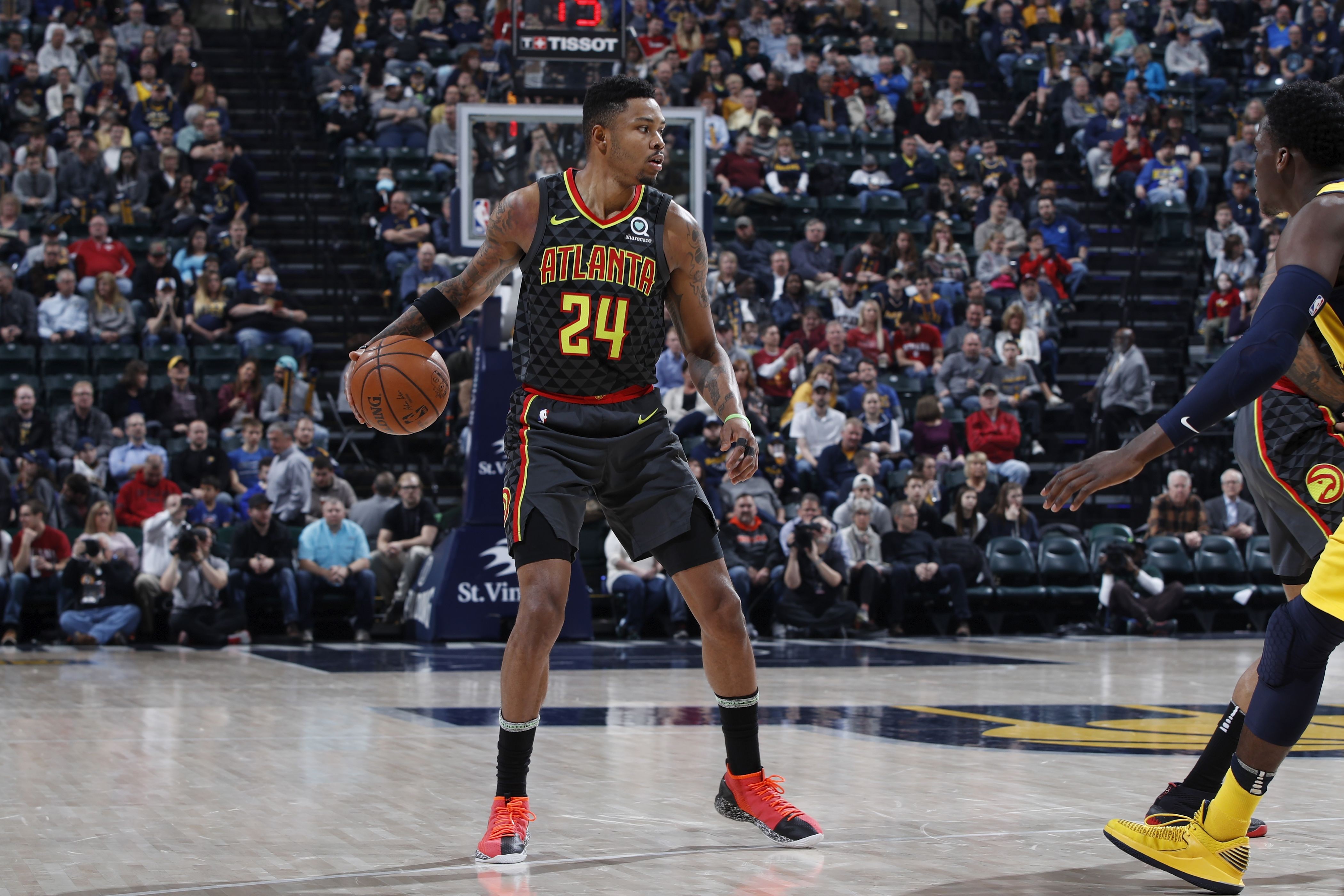 Hawks Kent Bazemore Out For Season with Bone Bruise