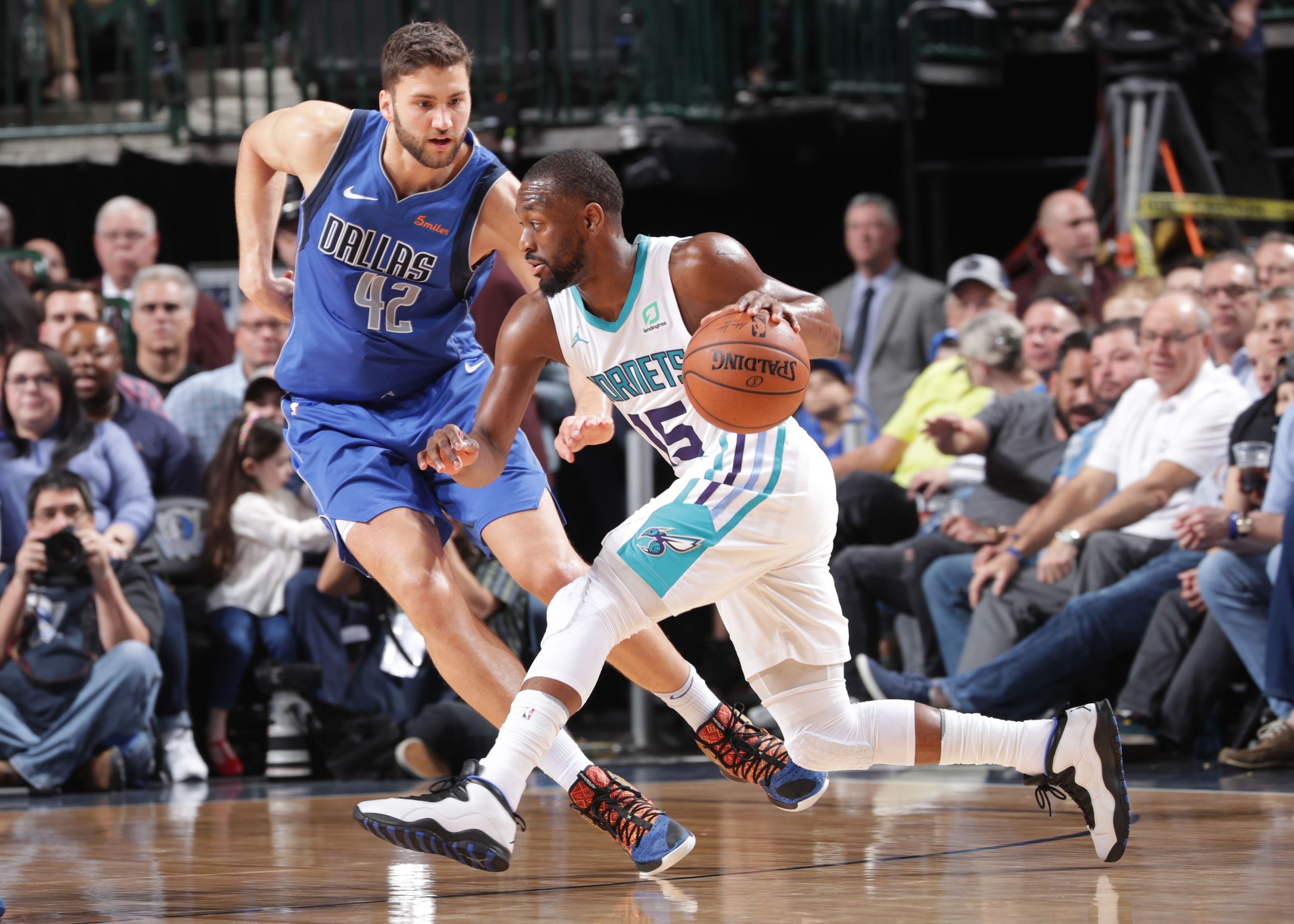 Dallas Mavericks: Kemba Walker Is Facing A Difficult Decision In Free ...