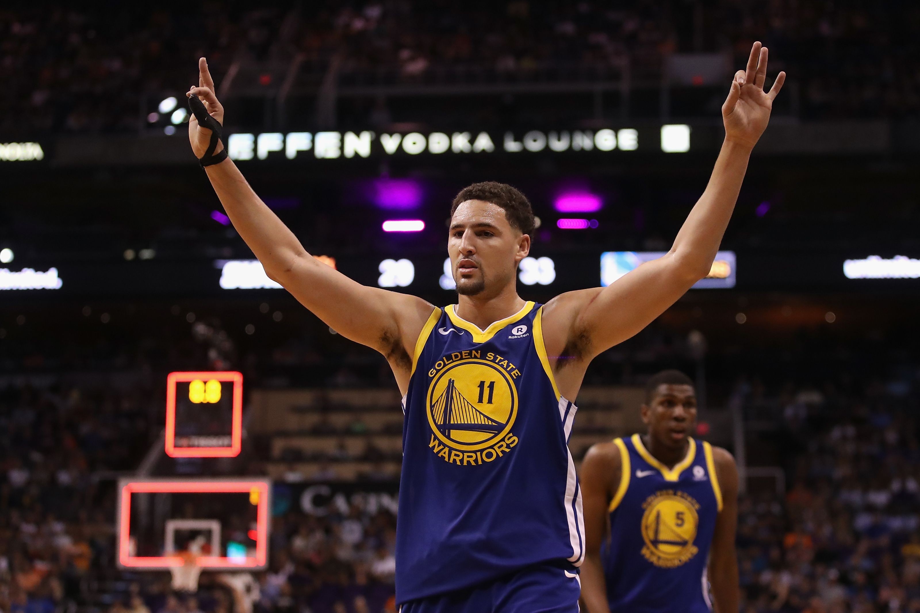 Should the Chicago Bulls focus on the future of Klay Thompson?