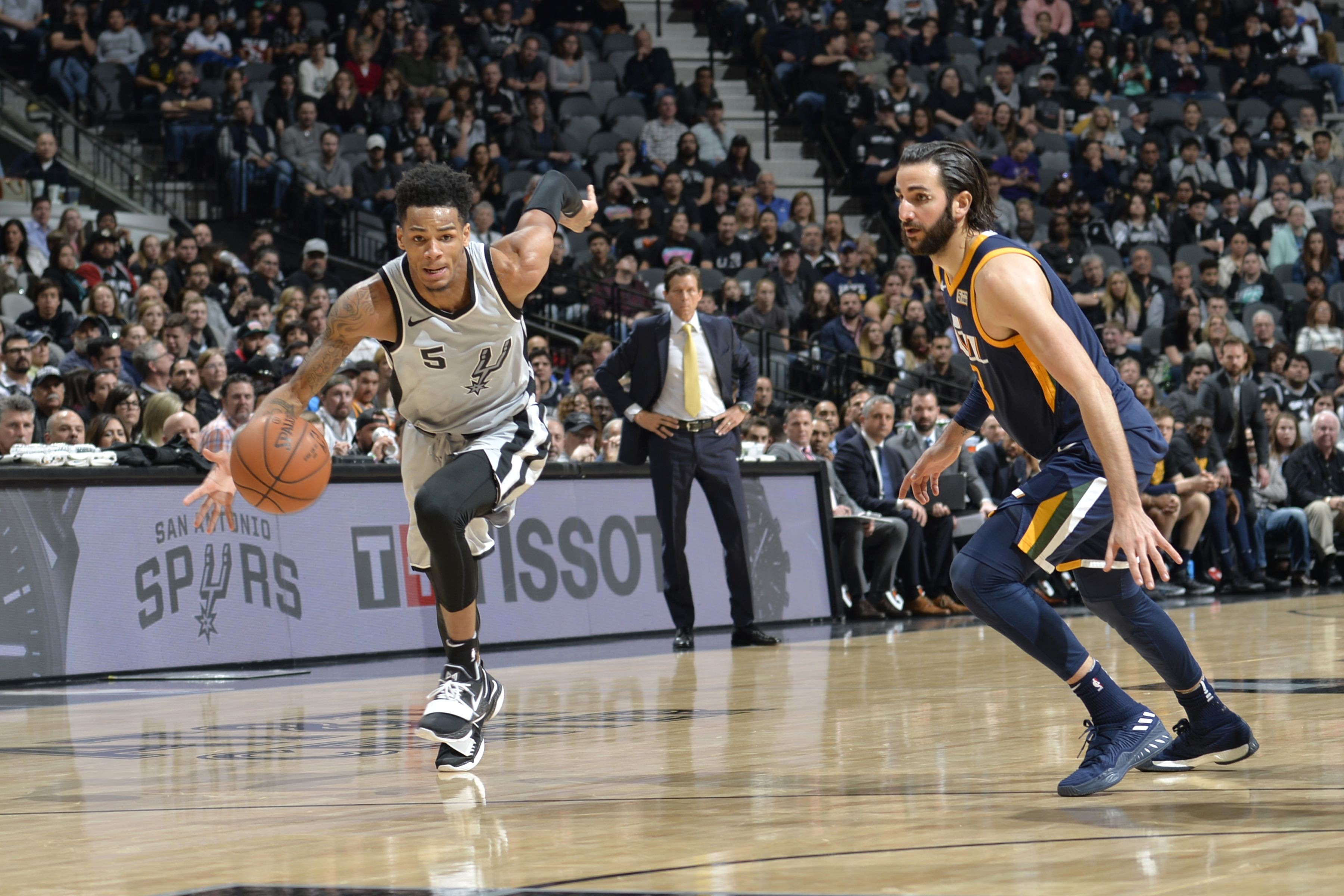 San Antonio Spurs Injury report vs. Warriors features Dejounte Murray