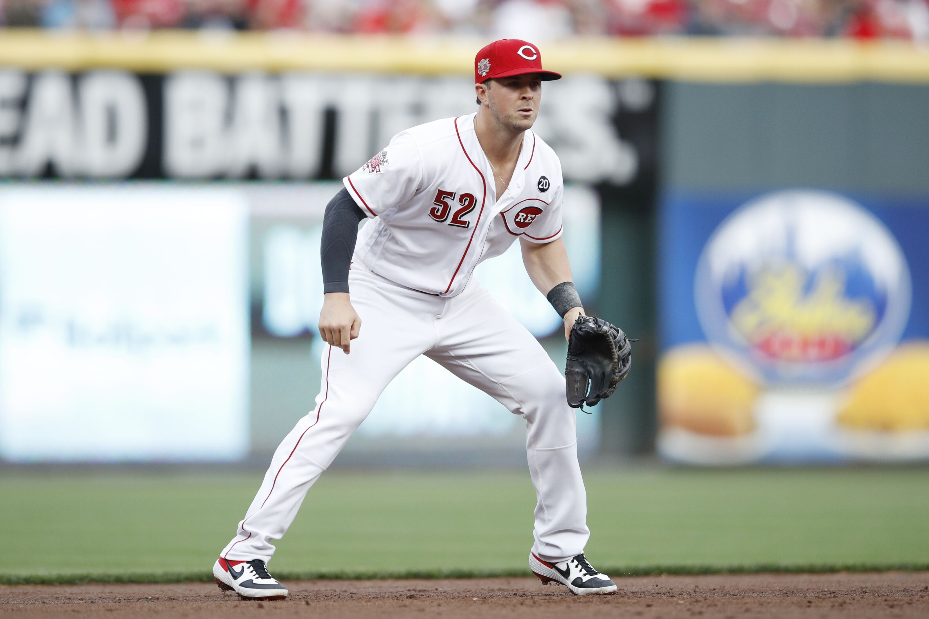 Cincinnati Reds Kyle Farmer is the key to keeping six outfielders