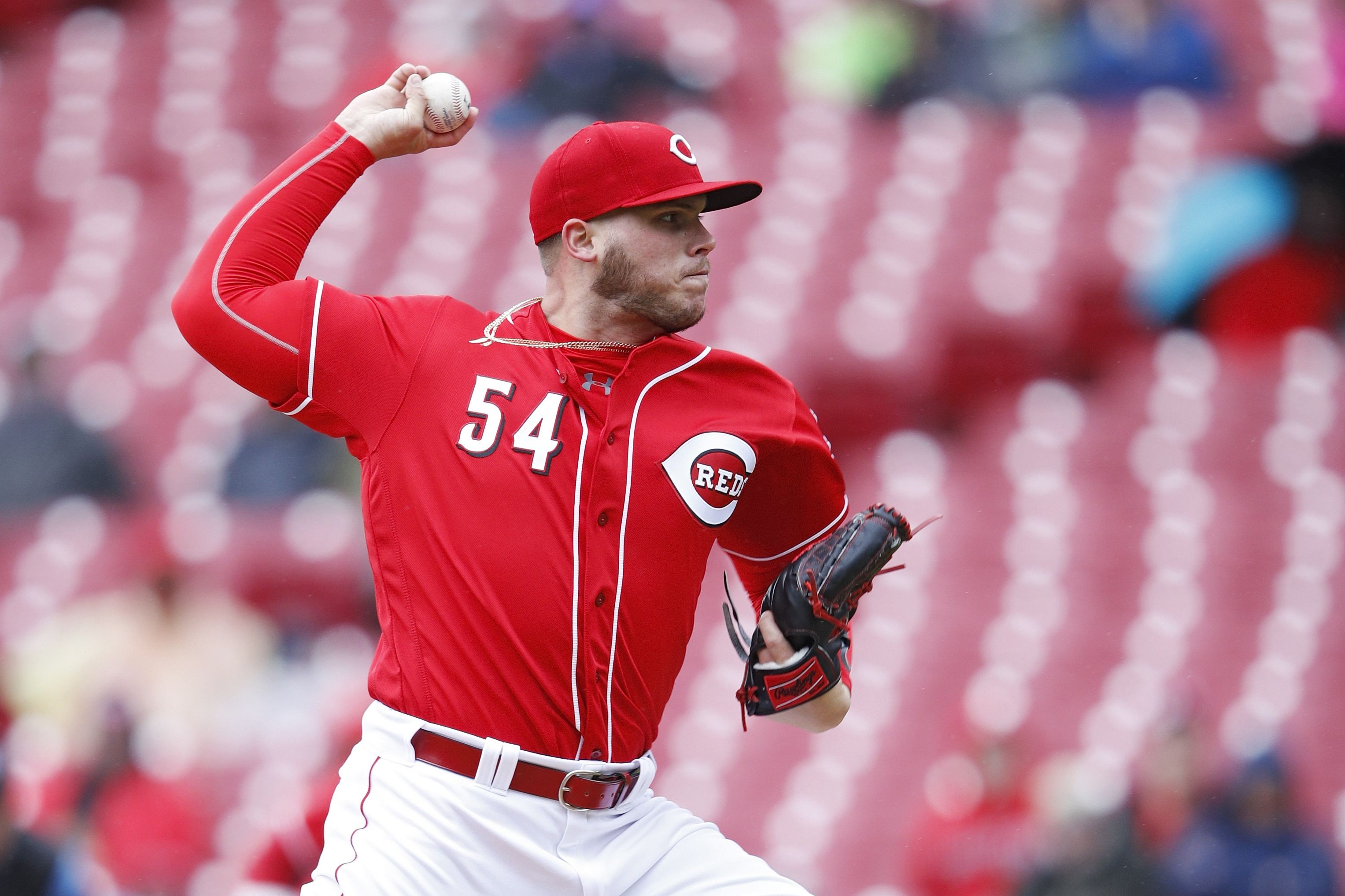 Cincinnati Reds Rookie Davis grows on and off of the field