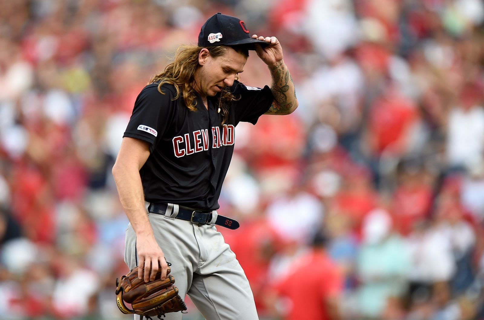 mike-clevinger-agrees-to-2020-contract-with-indians