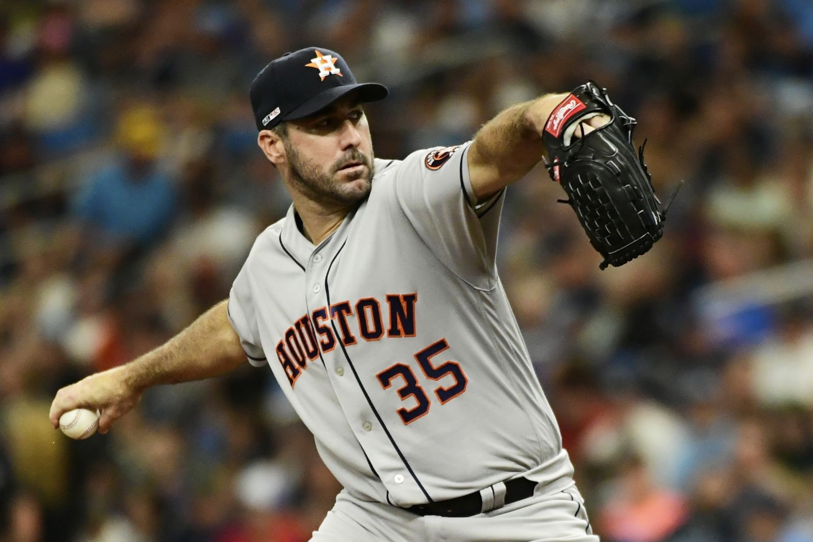 Astros Good pitching is offset by slow starting offense