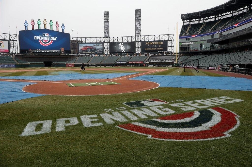 Will weather delay or postpone White Sox and Cubs games today?