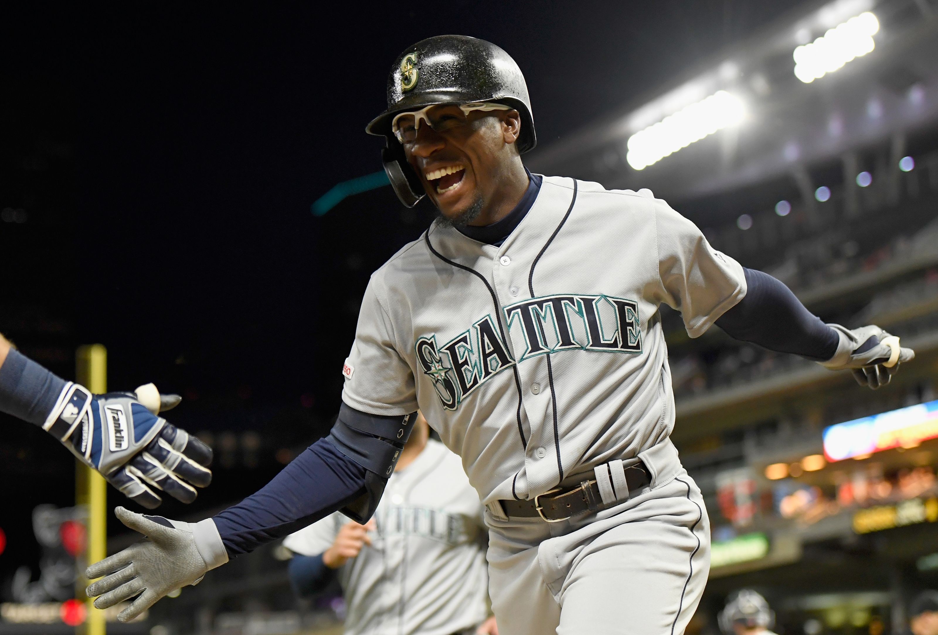 Mariners second baseman going forward in 2020