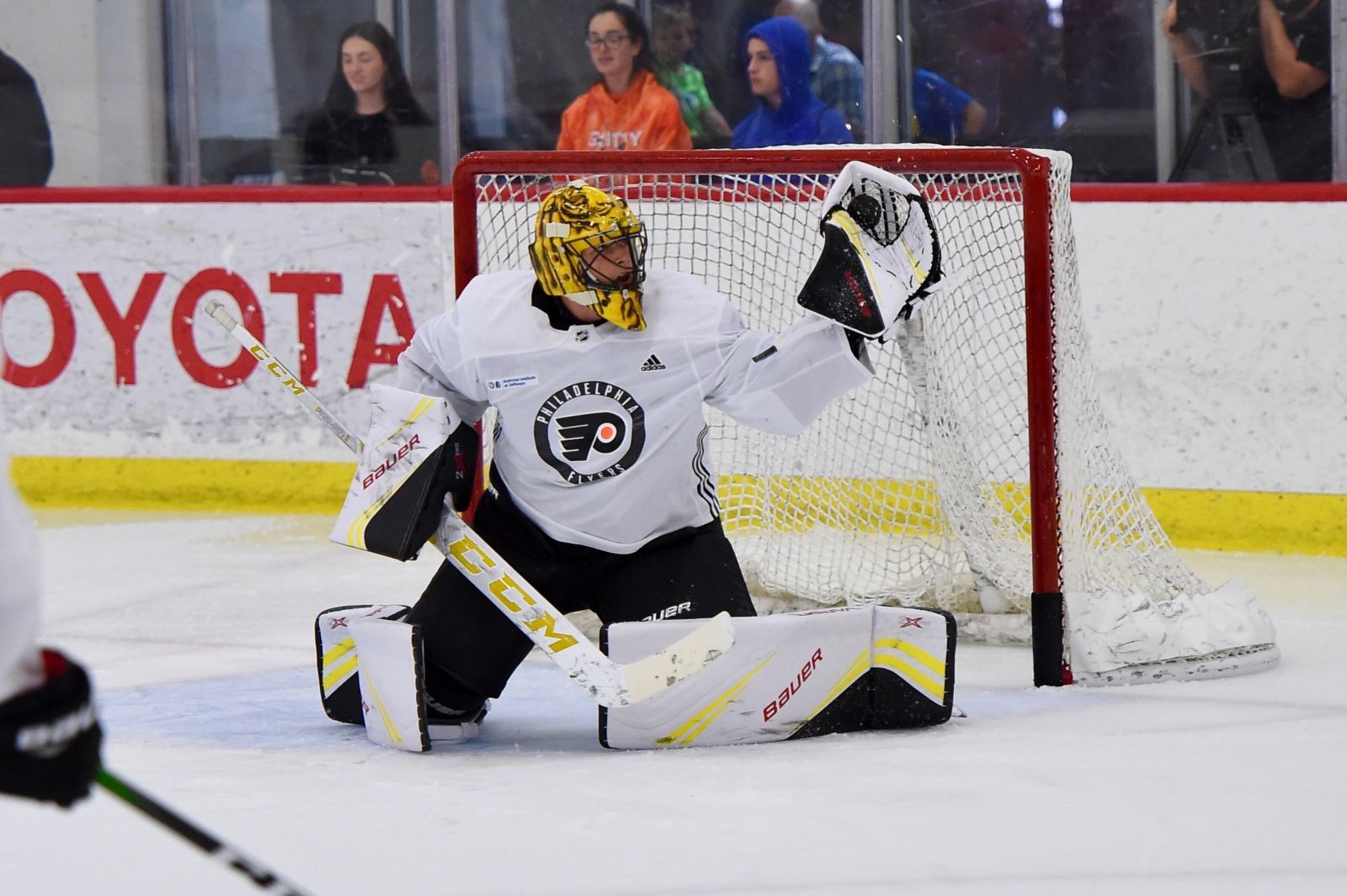 Philadelphia Flyers: Samuel Ersson Has A Sweet New Mask