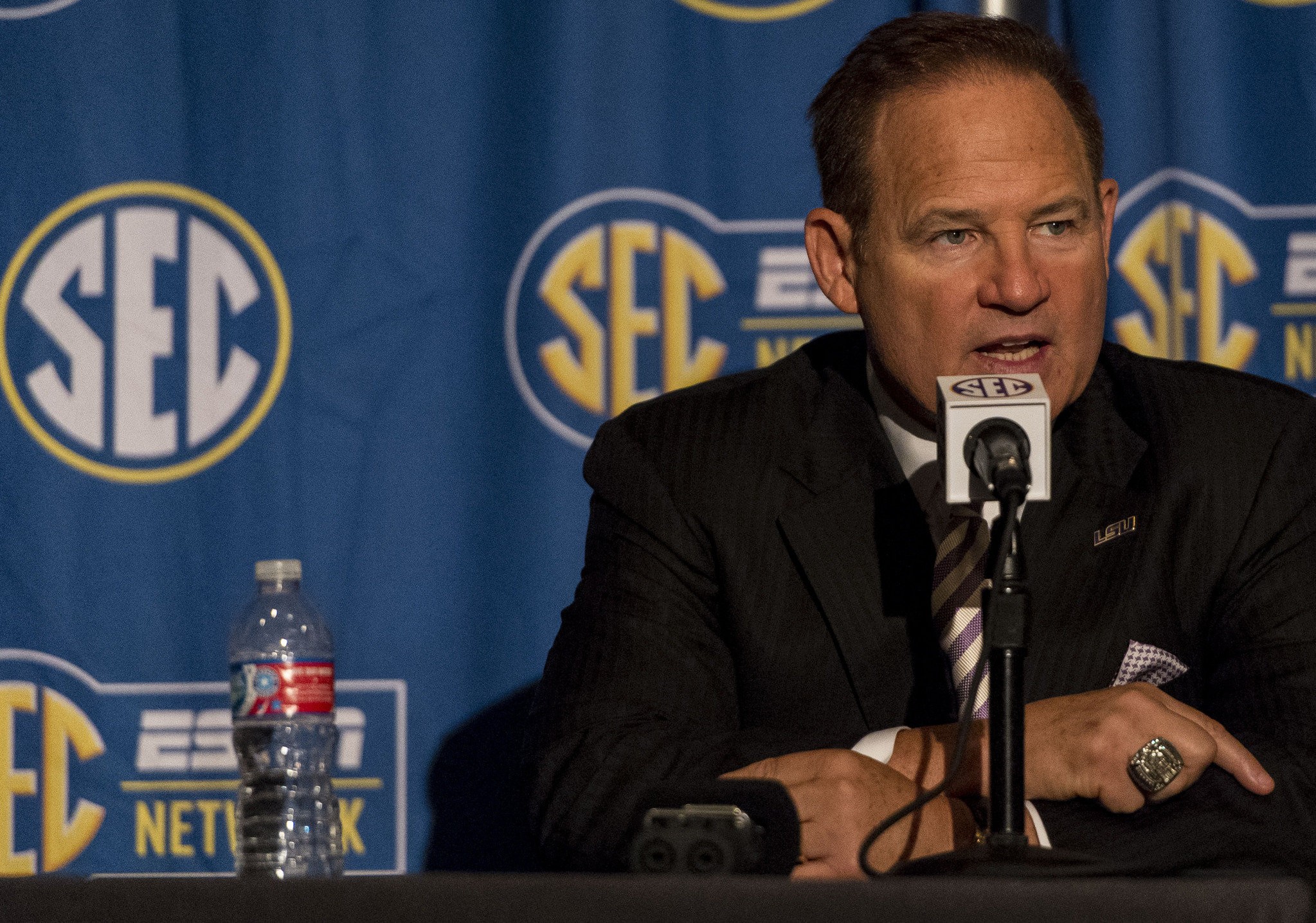 Watch LSU head coach Les Miles preview Alabama