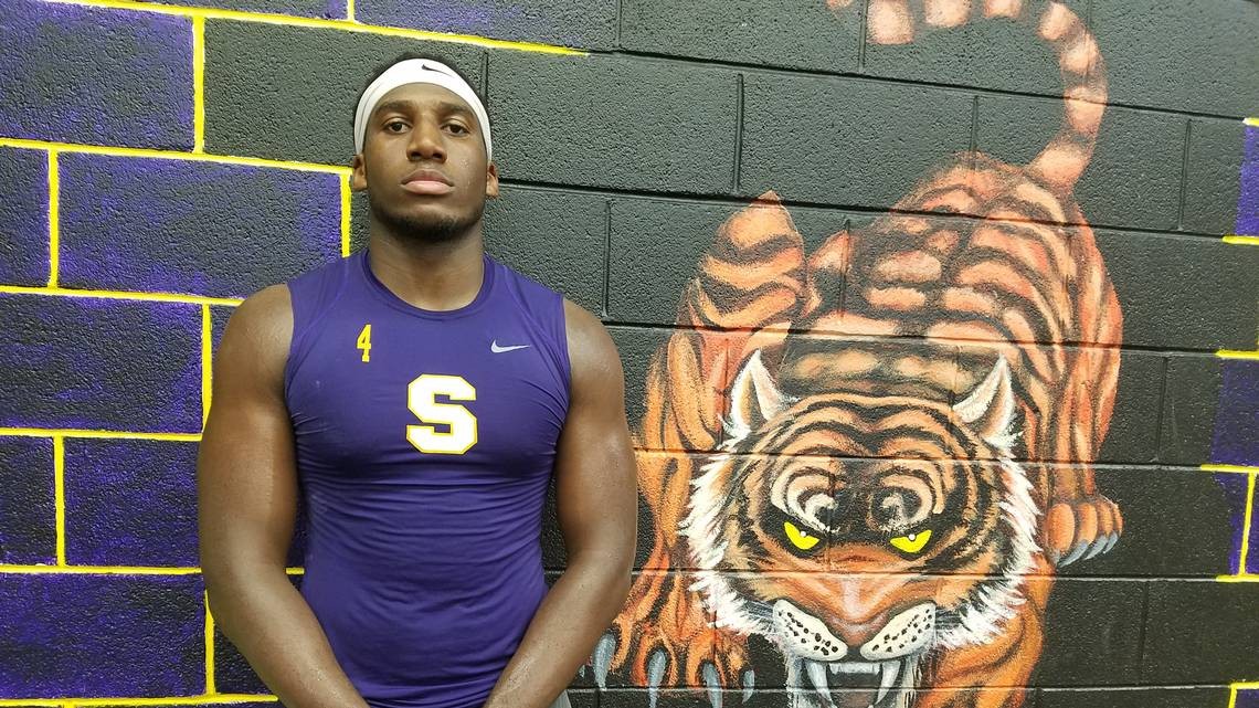 Clemson Lands Football Commitment From In-state Linebacker