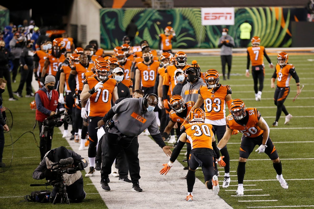 Reactions: Bengals stun Steelers, 27-17, on 'Monday Night Football'