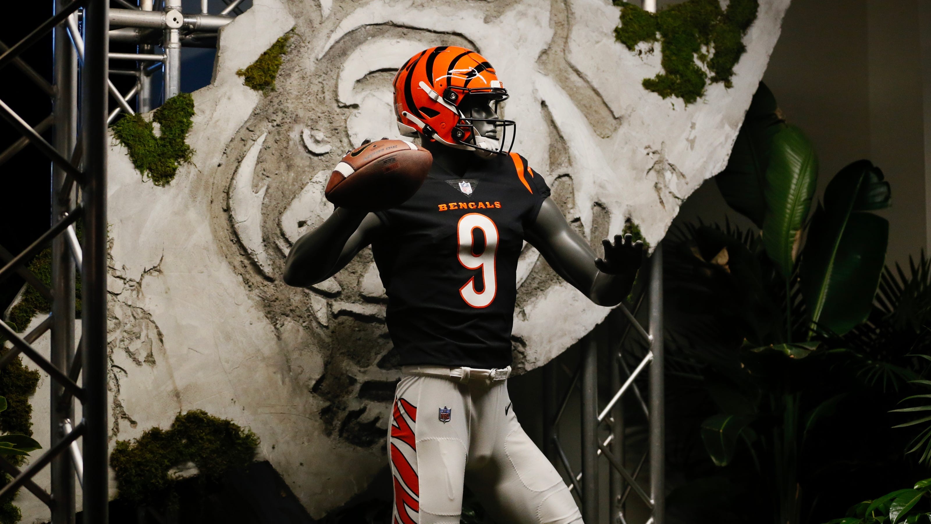 Cincinnati Bengals - Our #NewStripes 2021 Tour 