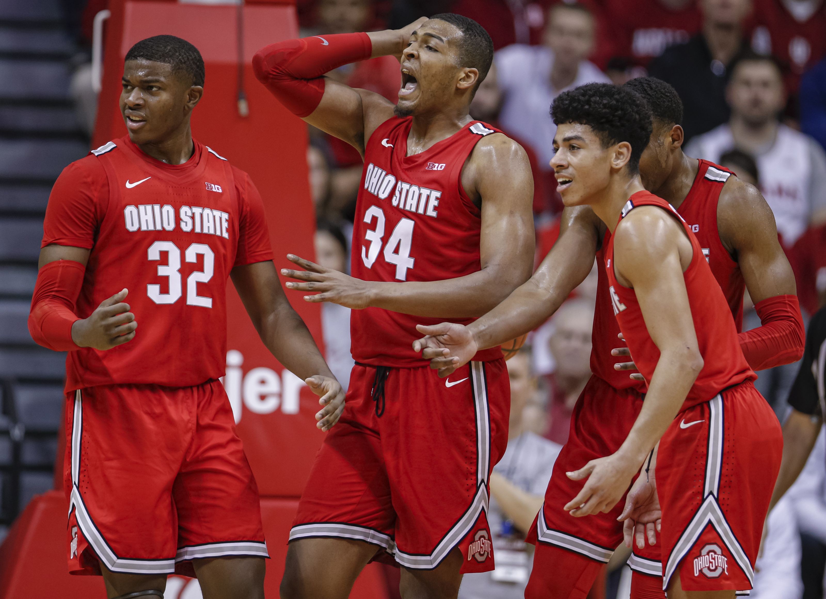 Ohio State Basketball: Buckeyes continue drop in AP poll