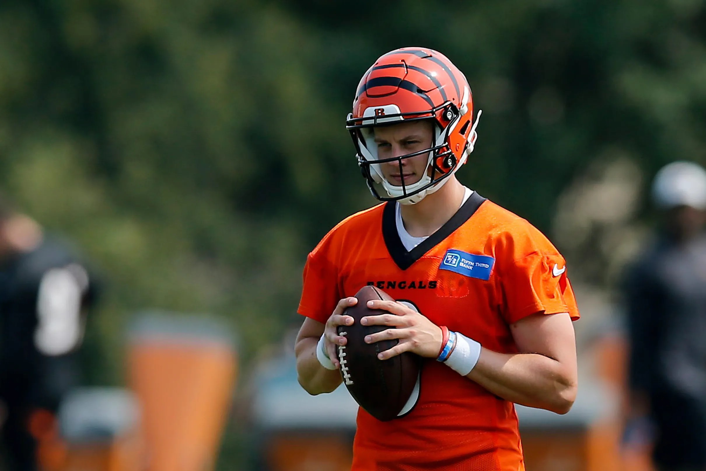 Madden NFL 22 ratings show no respect for Bengals QB Joe Burrow