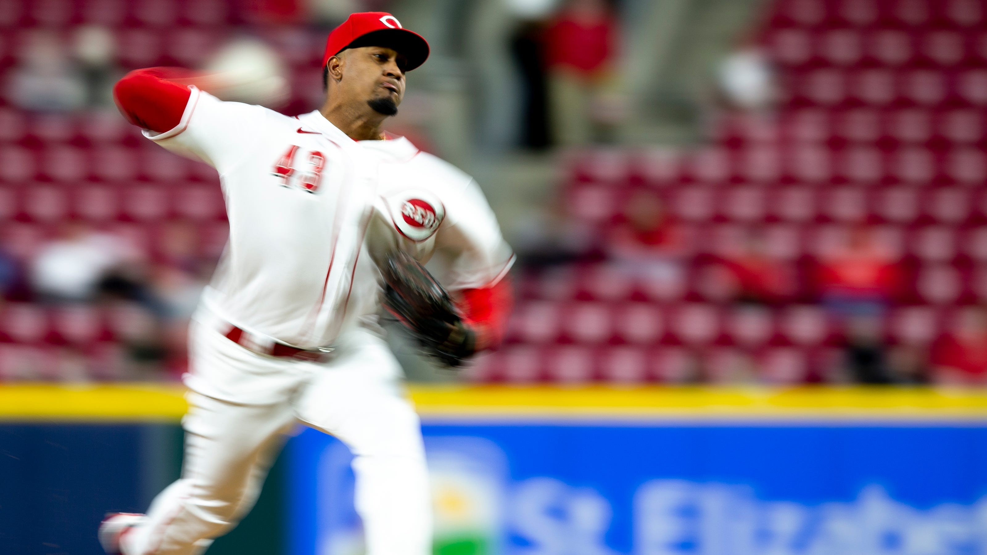 Cincinnati Reds rookie pitcher Alexis Diaz turning heads with unique