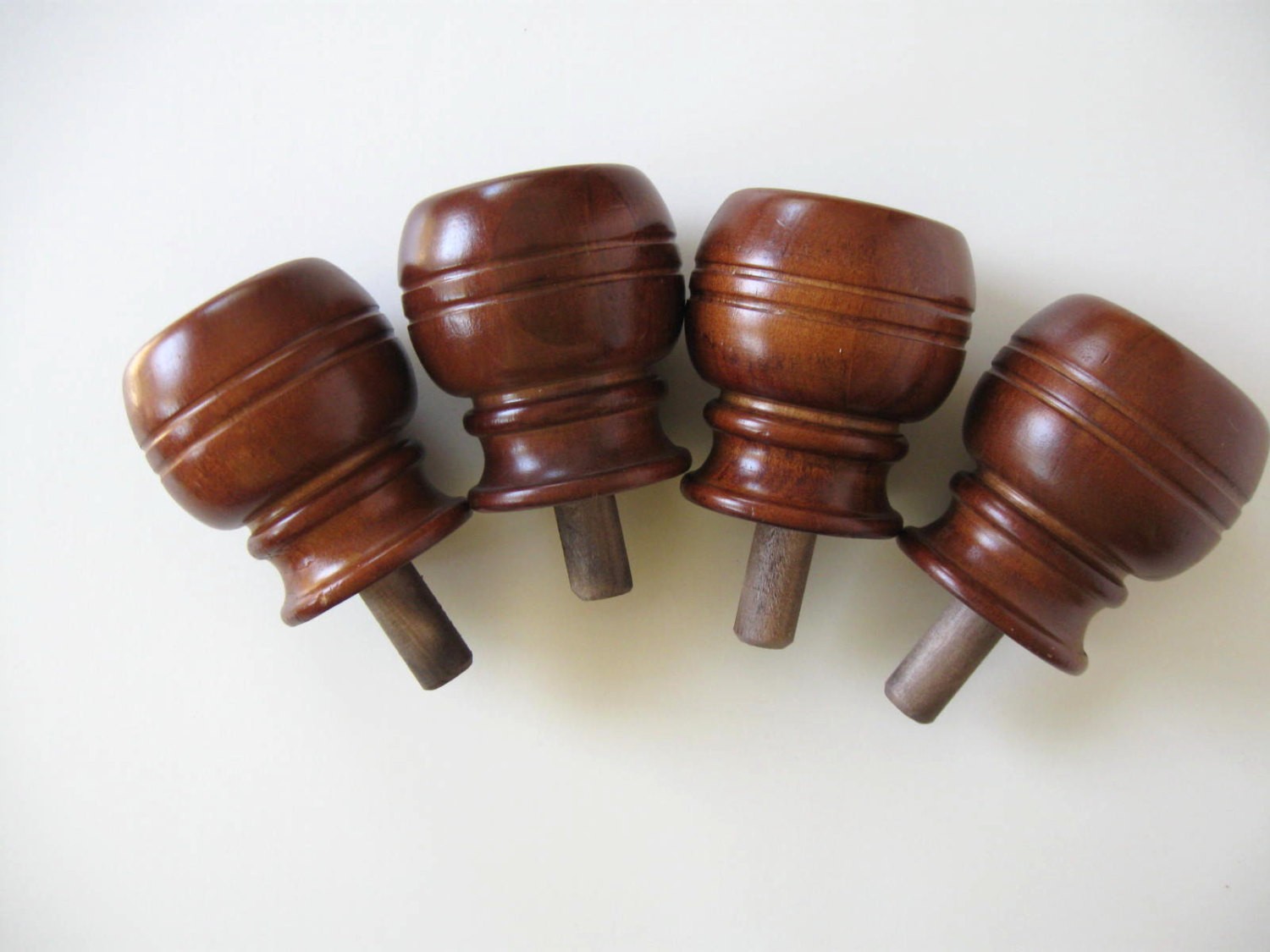 Placing The Bed Post Finials According To Feng Shui