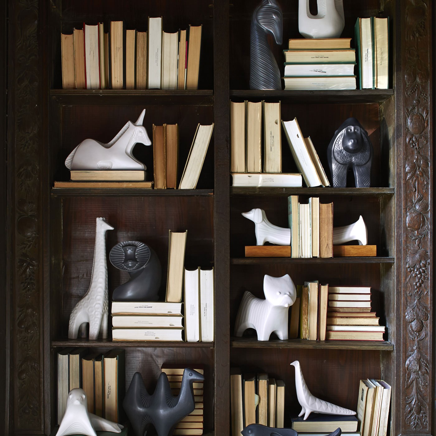 Innovative Modern Bookends For Awesome Decoration