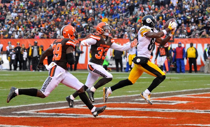 Steelers Beat Browns 28-12, Sneak Into Playoffs