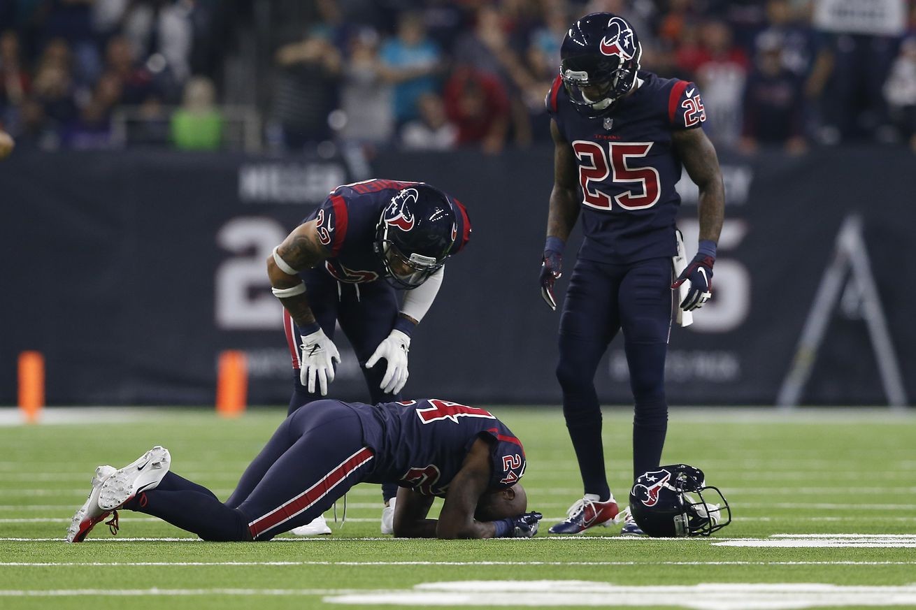 49ers vs Texans injured players on the field
