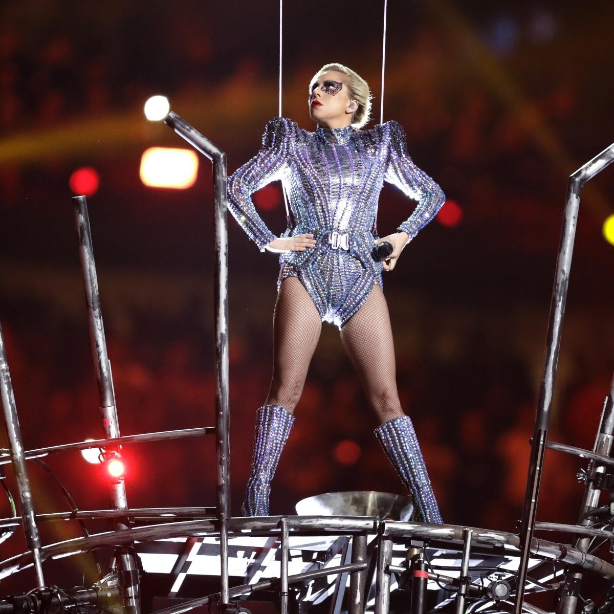 College Football Playoff to Feature Super Bowl-Style Halftime Show
