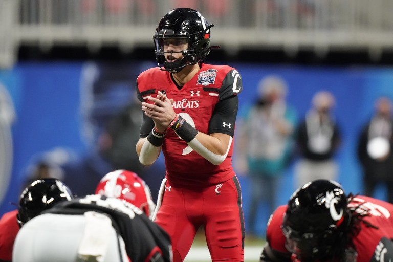 Levi Lewis, Louisiana Hold off Miami (OH) to Win 2020 LendingTree Bowl