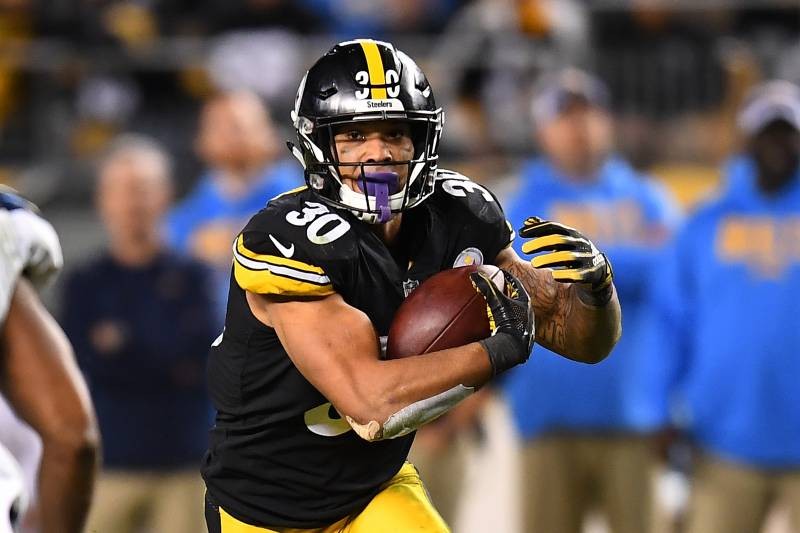 Steelers' James Conner Suffers Knee Injury Vs. Seahawks