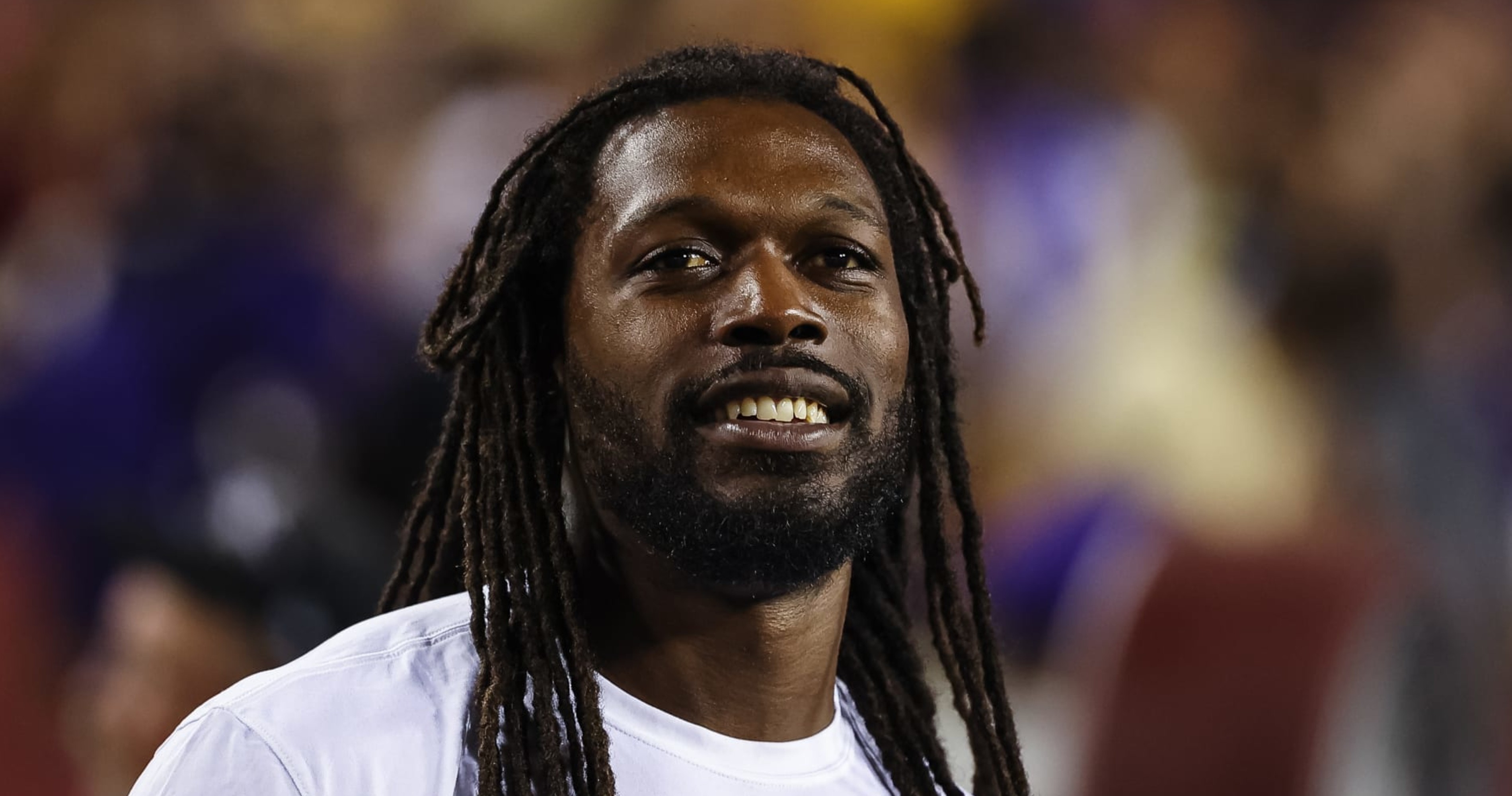 Browns send Jadeveon Clowney home after critical comments