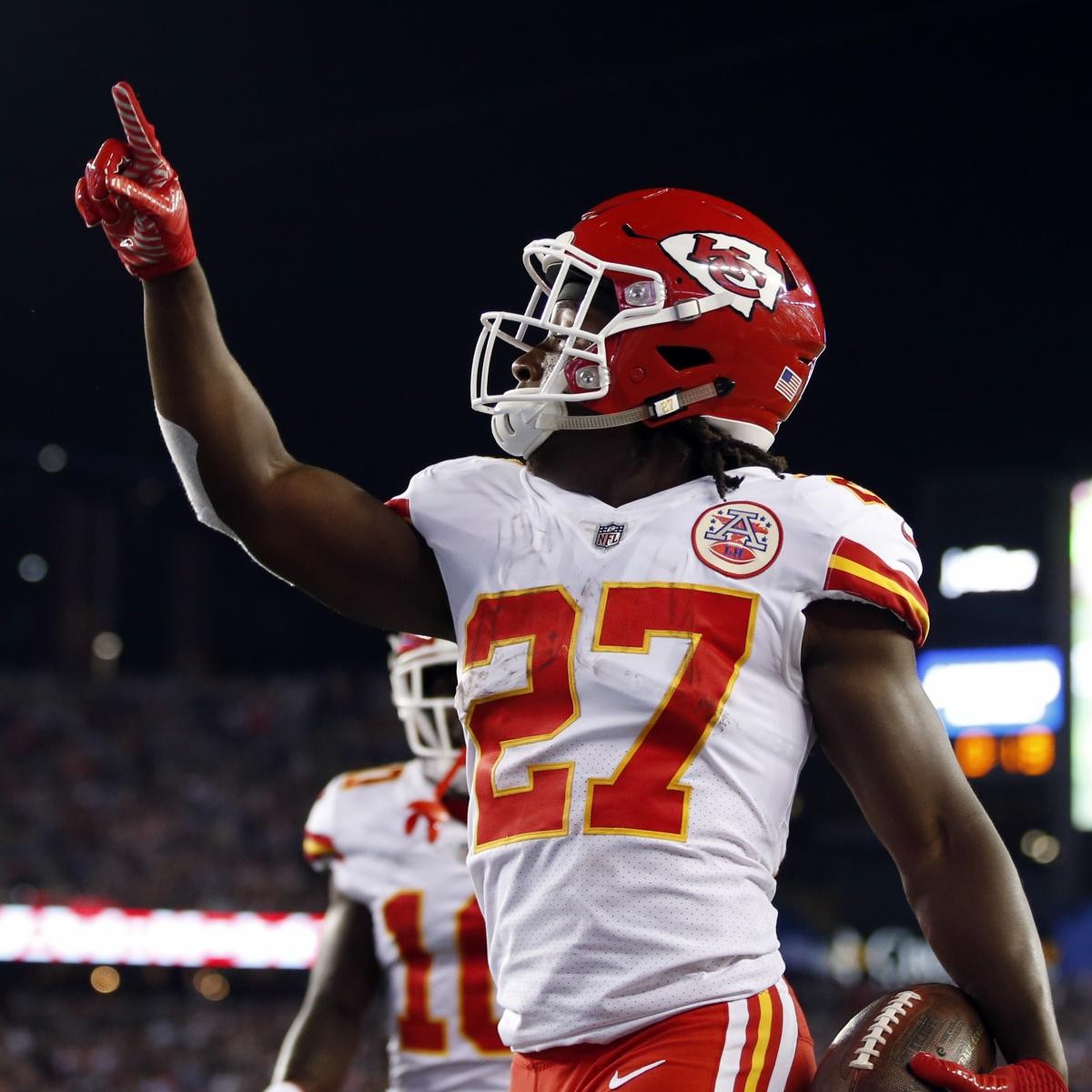 Kareem Hunt Sets NFL Record with 246 Yards from Scrimmage in Debut