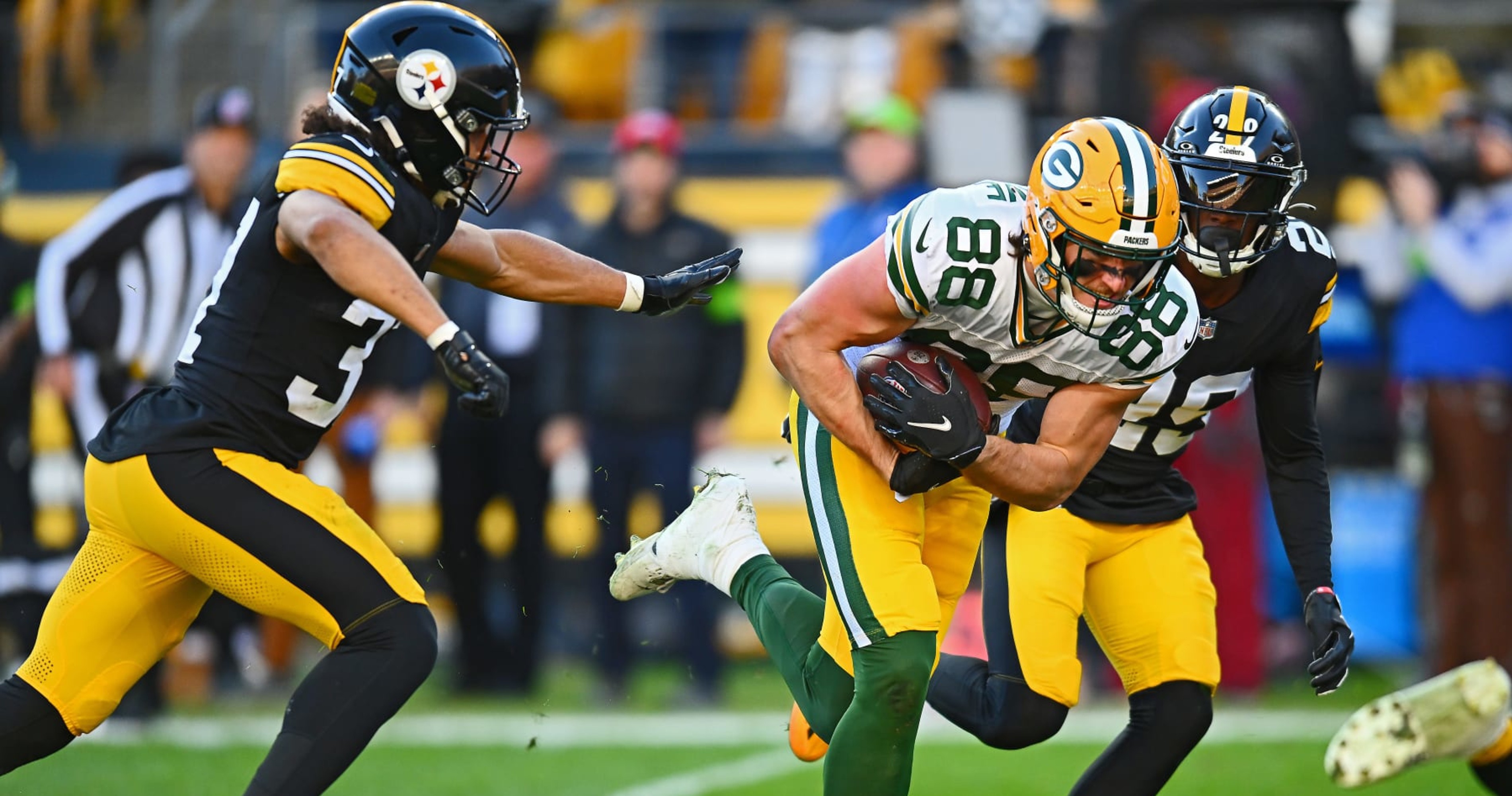 Packers' Luke Musgrave Hospitalized With 'Pretty Significant' Abdomen ...