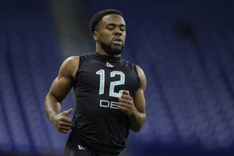 Javelin Guidry Runs 4.29 40Yard Dash, Benches 21 Reps at 2020 NFL Combine