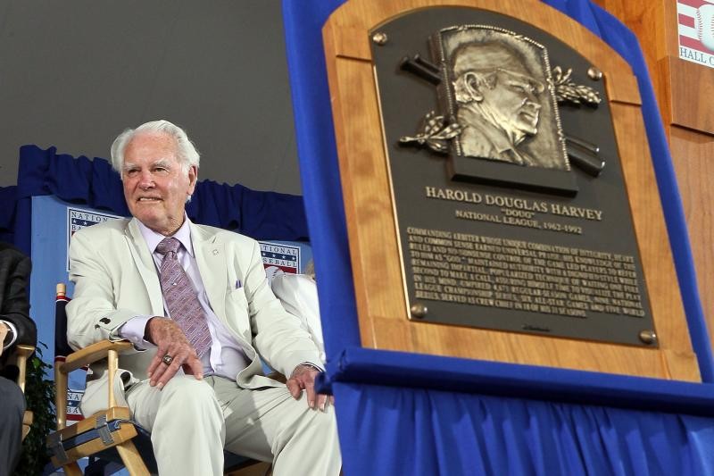 MLB Hall of Fame Umpire Doug Harvey Dies at Age 87