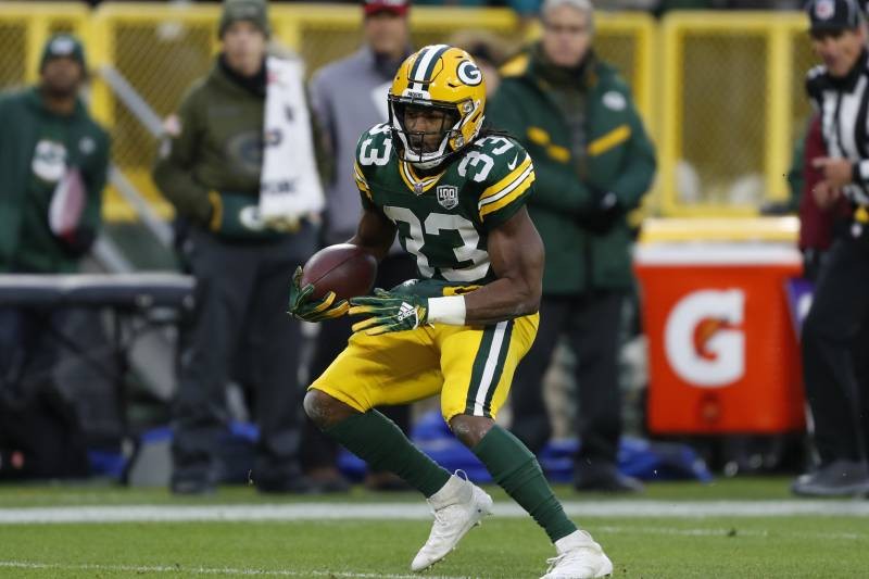 Week 13 Start 'Em, Sit 'Em Play or Bench Tips for Fantasy Football Owners