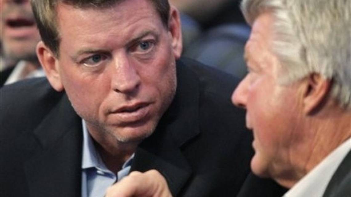 Troy Aikman on Jimmy Johnson's Ring of Honor snub: 'He's made it the Jerry  Jones Ring of Honor'