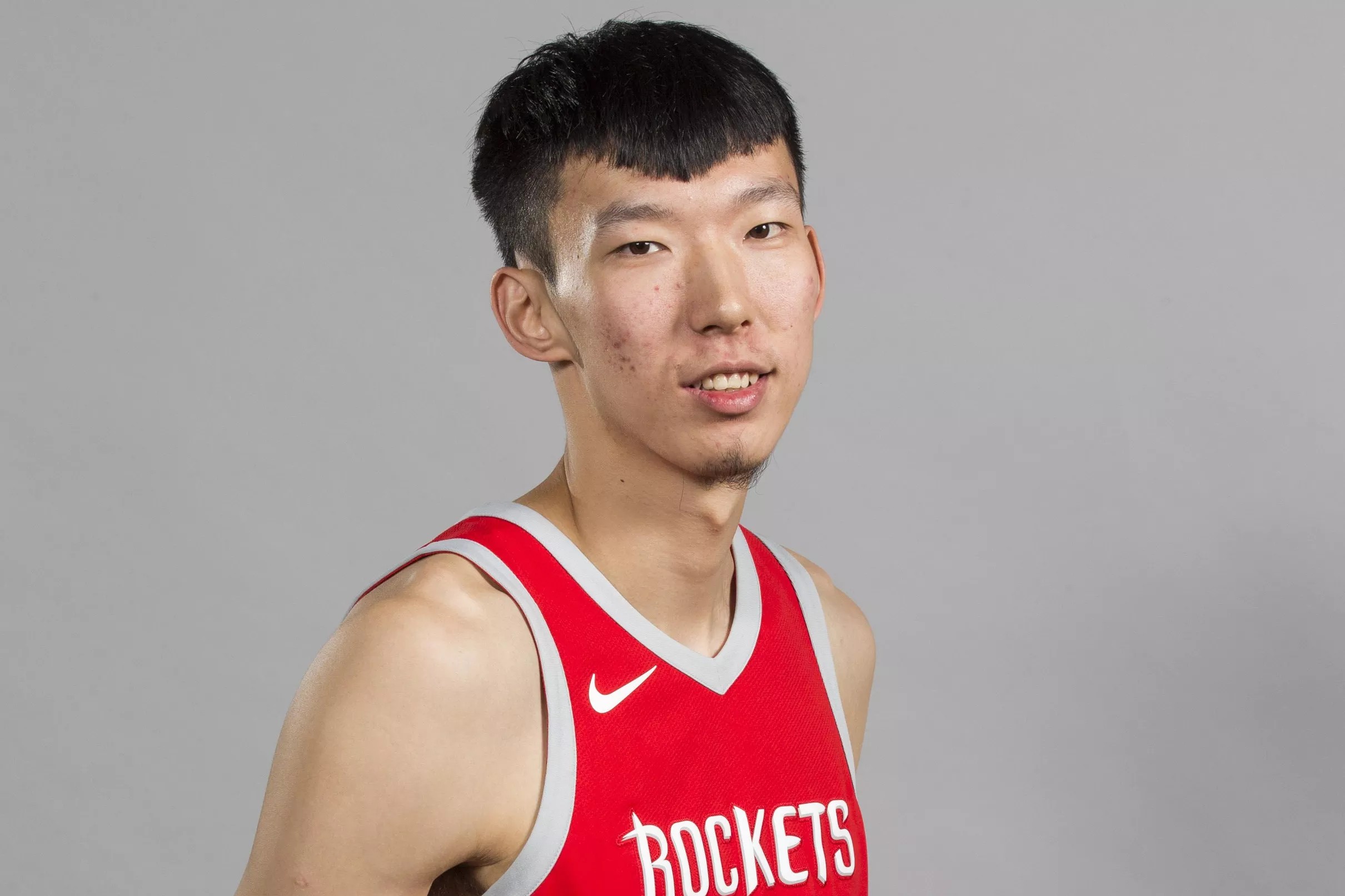 Rockets 2017 2018 Player Previews Zhou Qi 0070