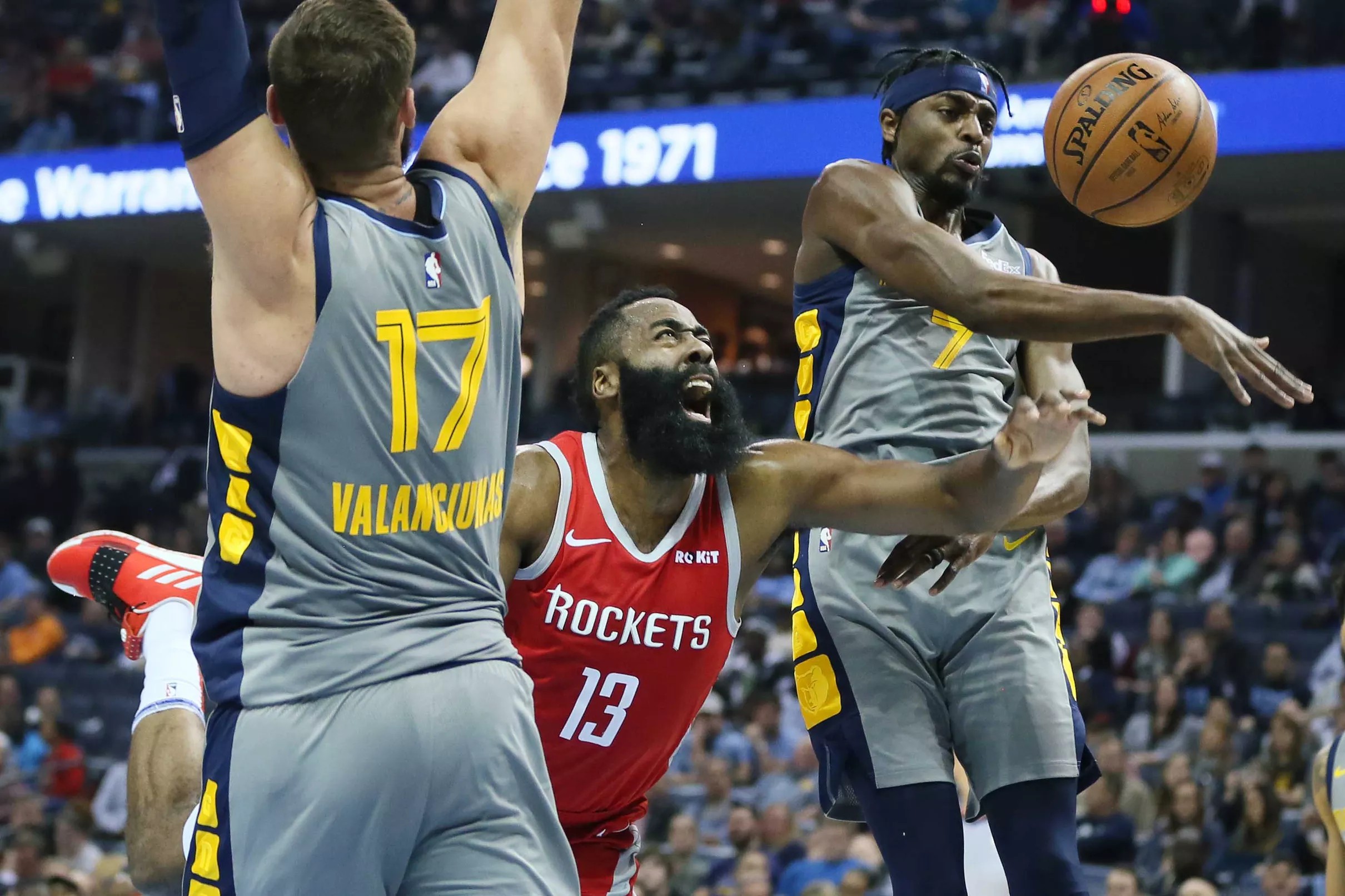 Lastsecond foul call hands Grizzlies 126125 win over Rockets in overtime