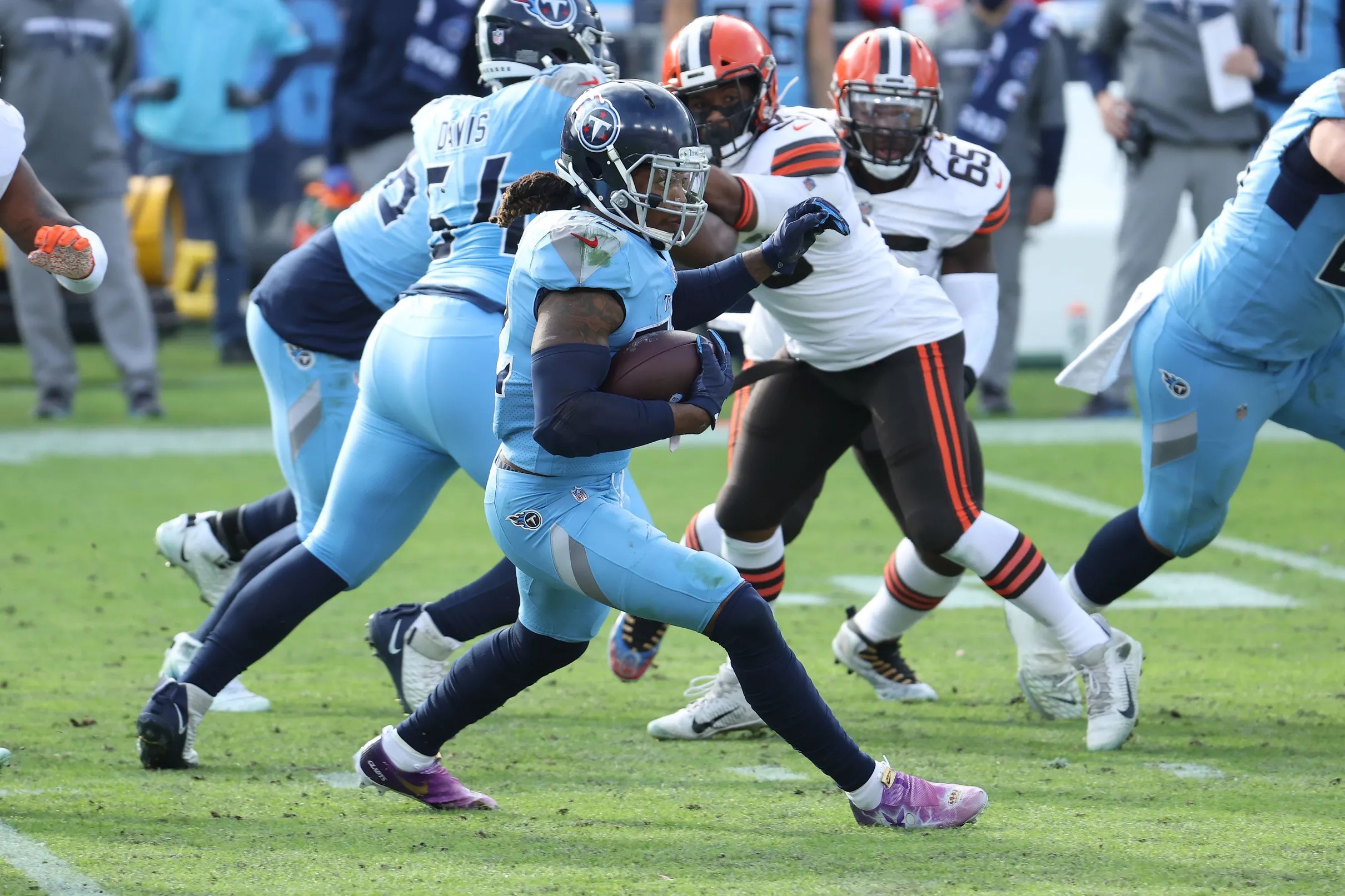 Browns vs. Titans in NFL Week 3 in photos