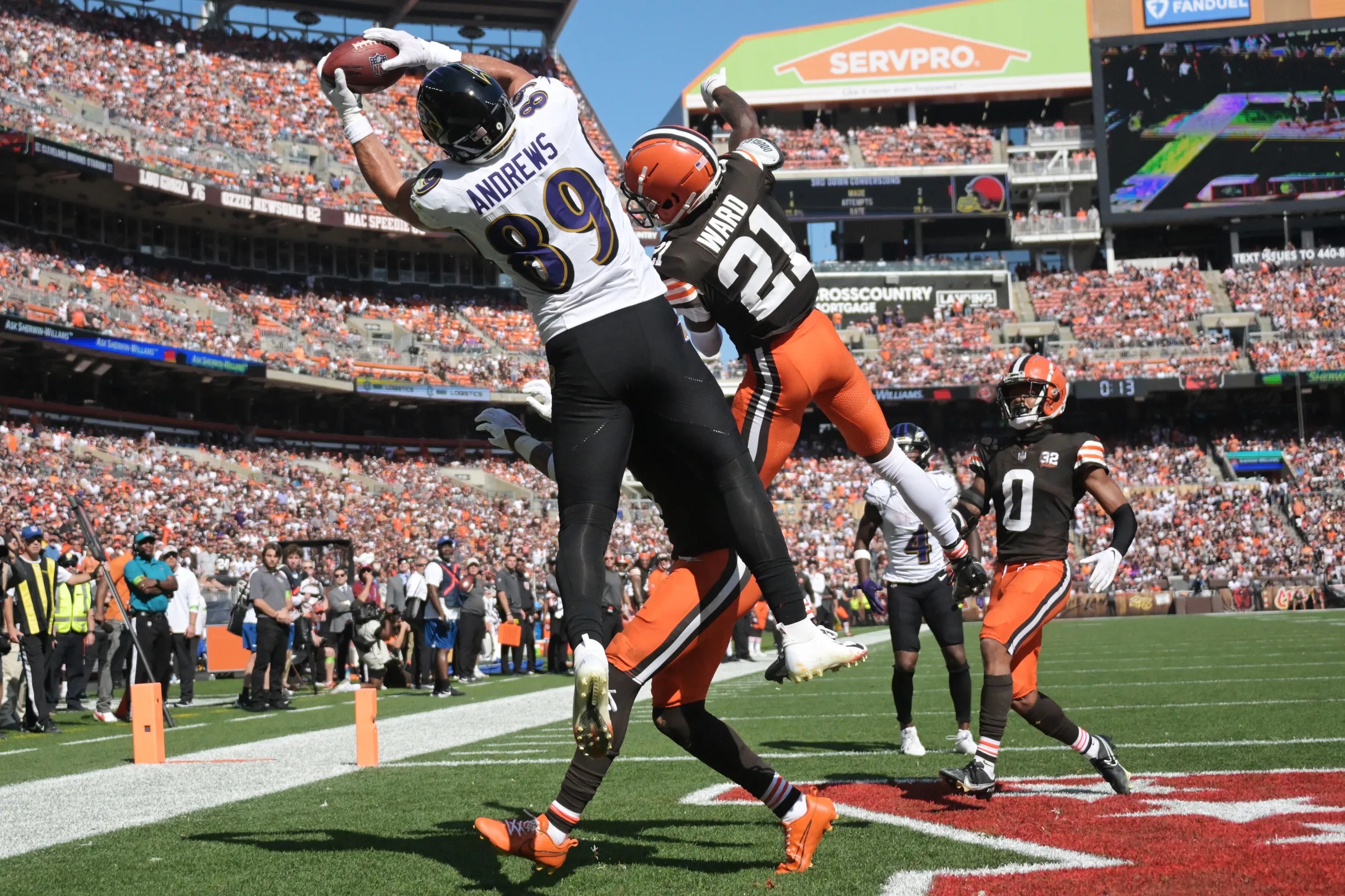 Ravens roll to 28-3 win over Browns