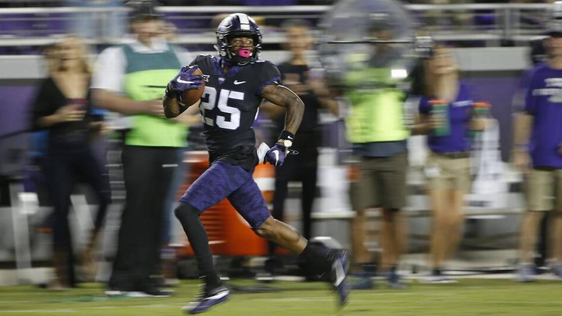 hasta-la-vista-baby-listen-to-kavontae-turpin-s-punt-return-in-spanish