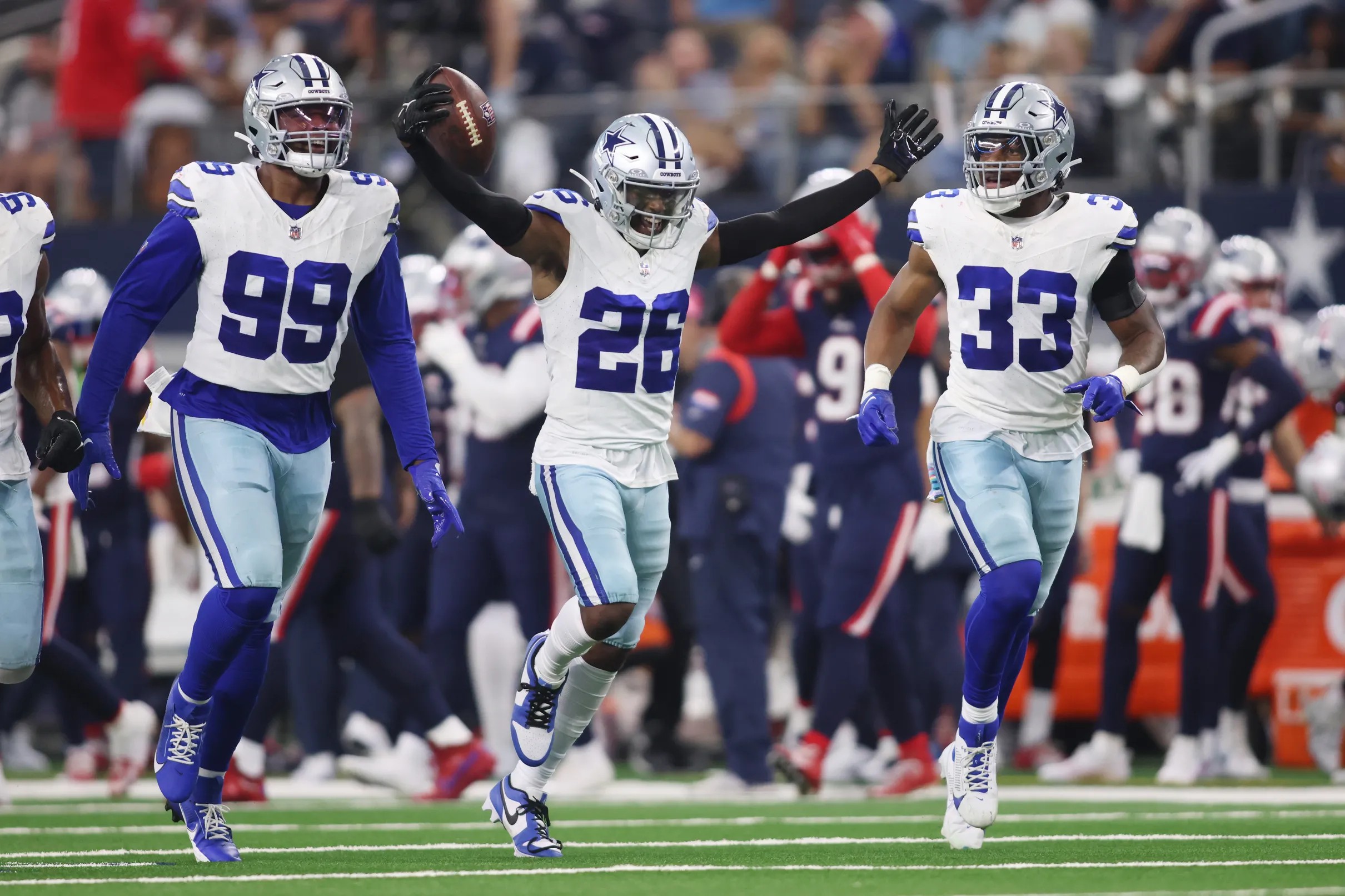 Cowboys beat Patriots in 38-3 blowout