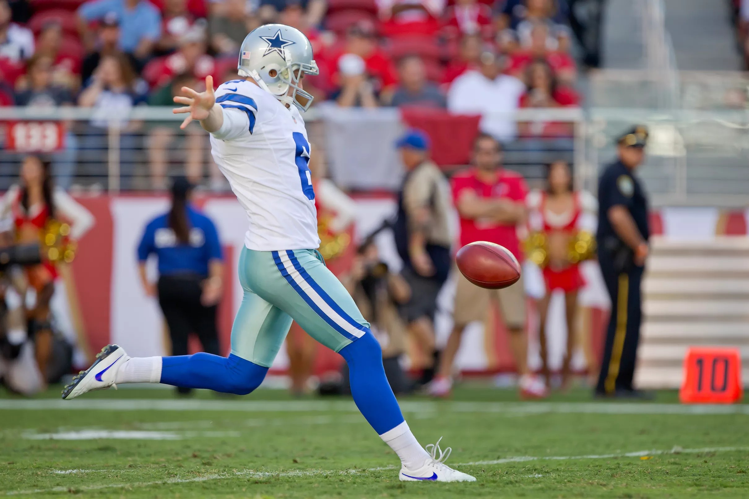 cowboys-punter-chris-jones-is-a-triple-threat