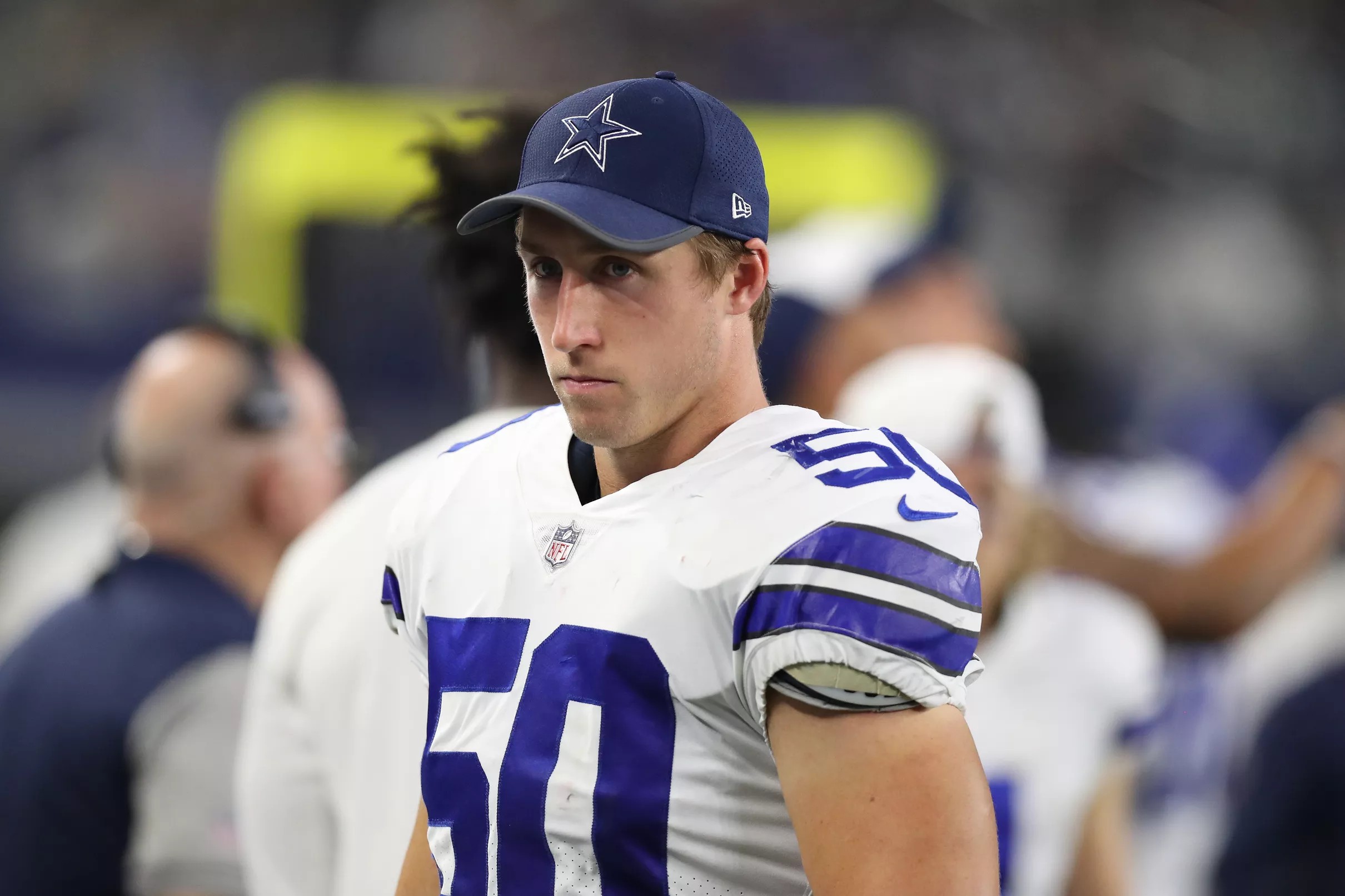 Cowboys linebacker Sean Lee is the new Tony Romo