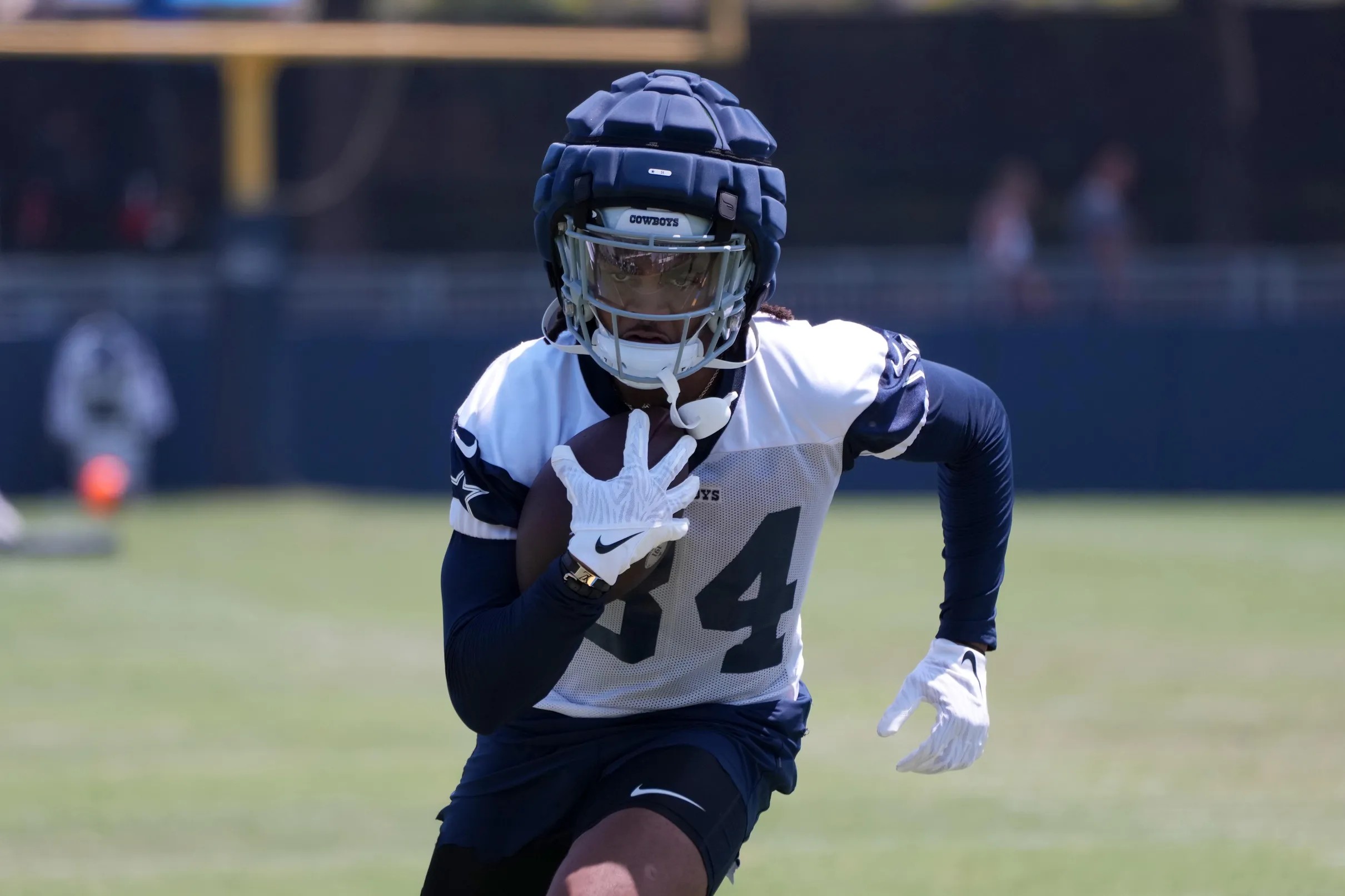 Cowboys training camp: Malik Davis, Rico Dowdle are UDFA stars for