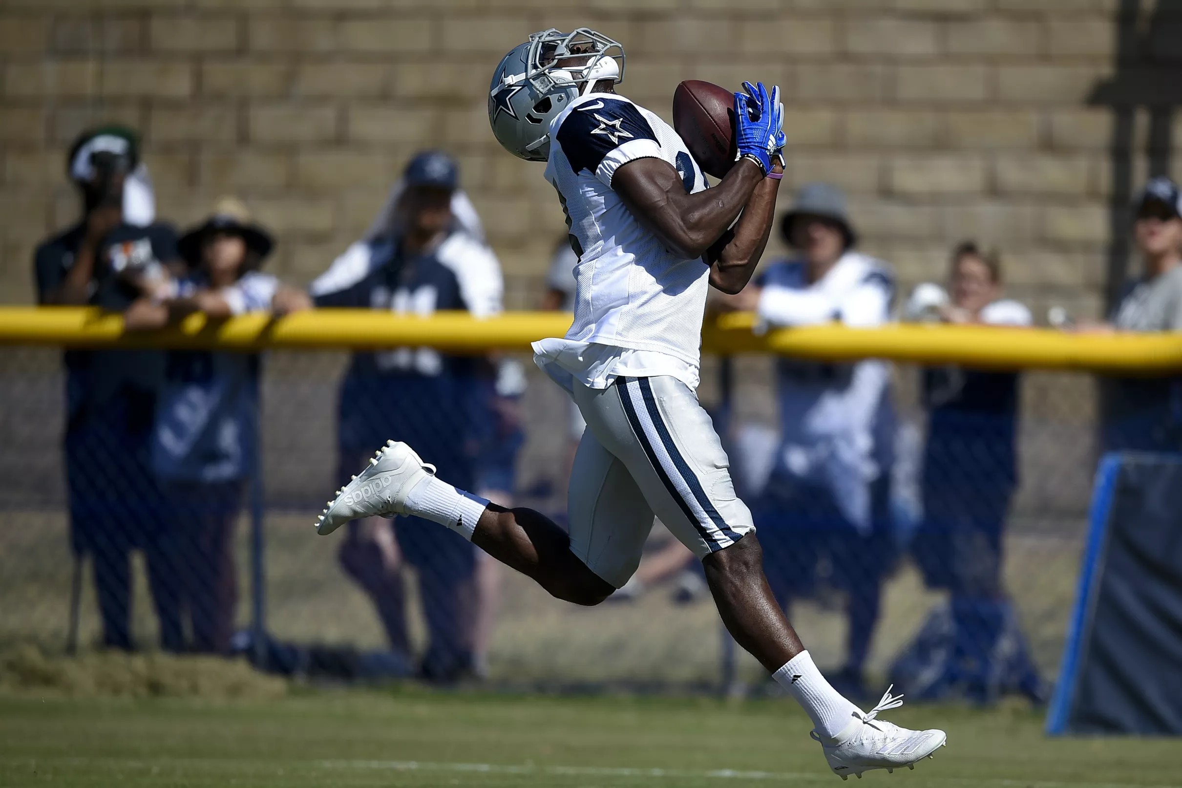 watch cowboys practice