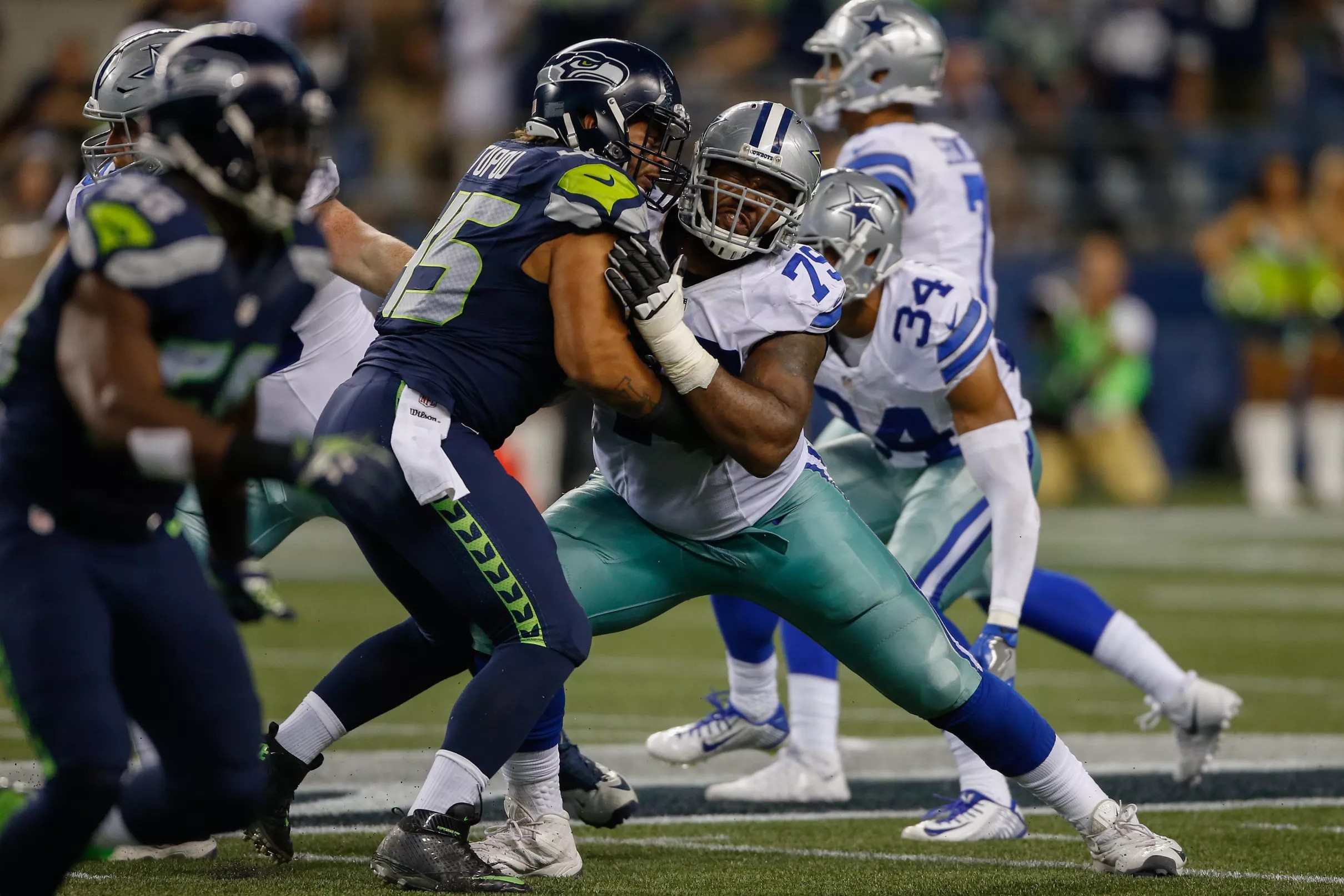 cowboys-news-battle-for-starting-left-guard-spot-still-undecided