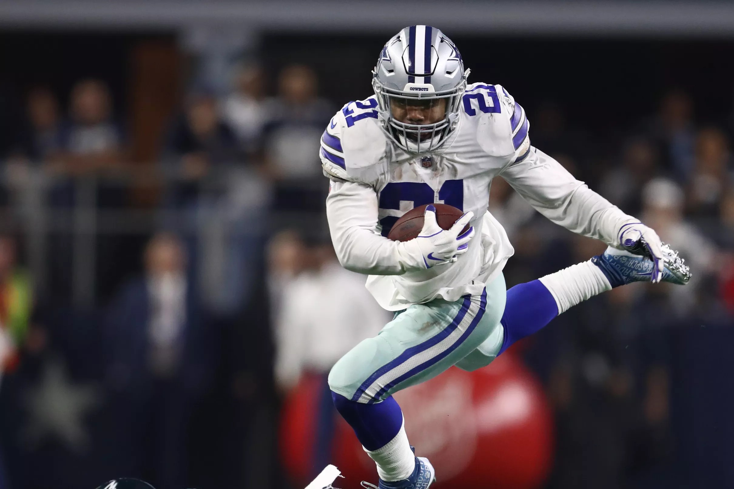Dallas Cowboys running back Ezekiel Elliott is worth the money [with
