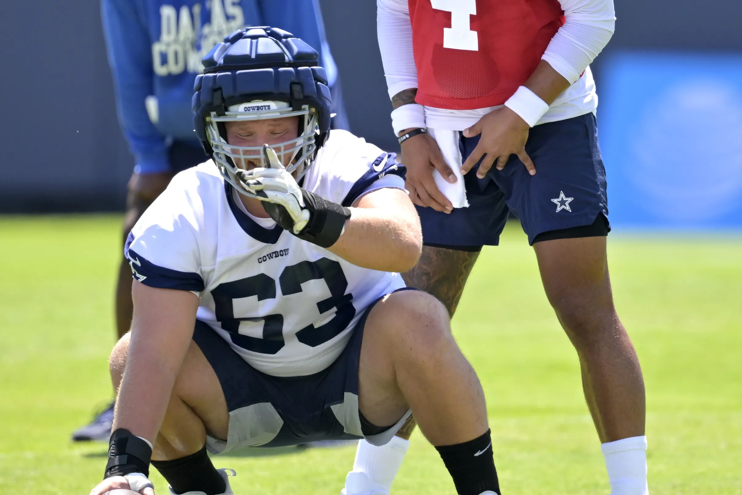 Tyler Biadasz's unusual pregame injury felt like a microcosm of the  struggling Cowboys' wacky season