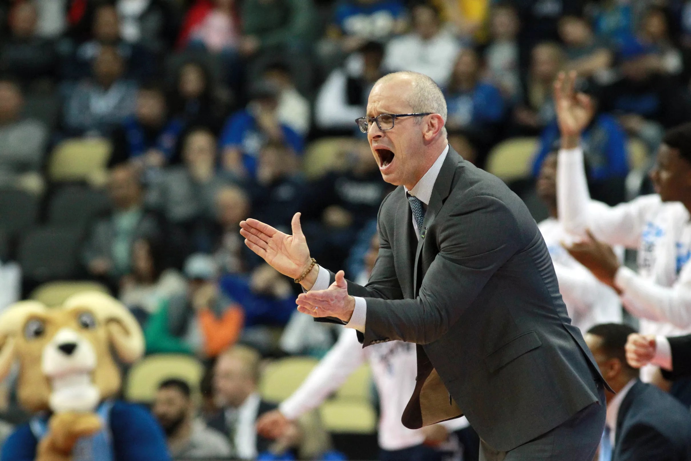 Dan Hurley To Accept Uconn Job