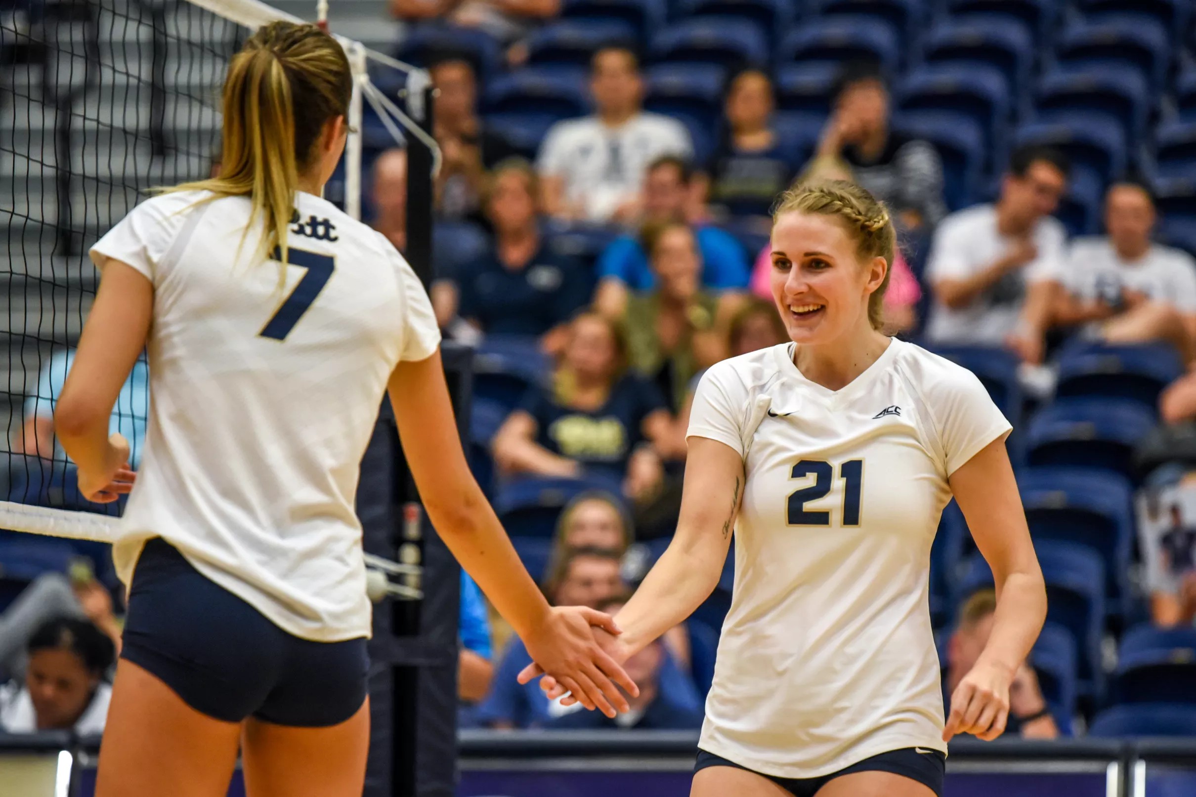 Pitt volleyball defeats Boston College to remain perfect in ACC